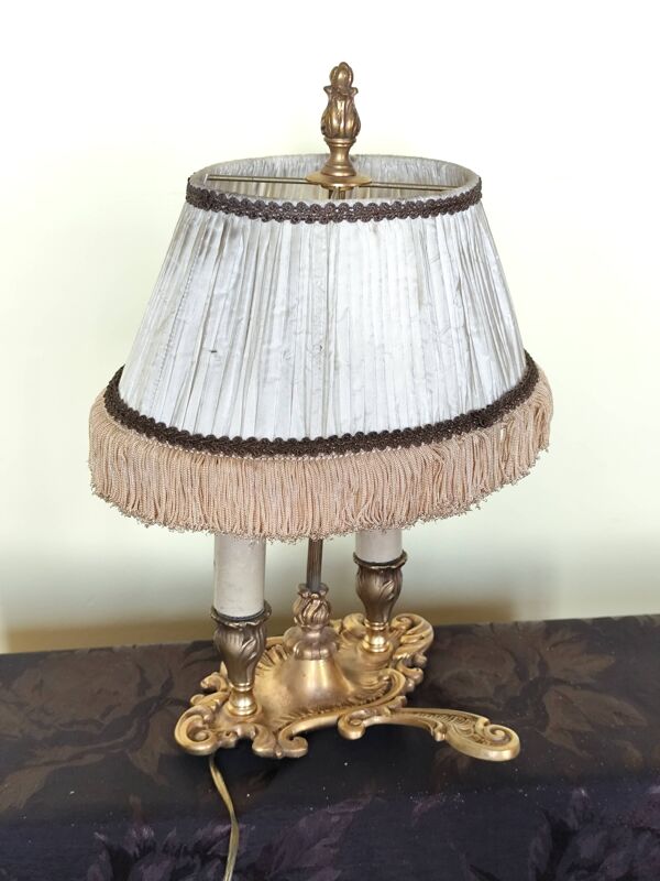 lampe bouillotte en bronze avec 2 feux et abat jour en tissus