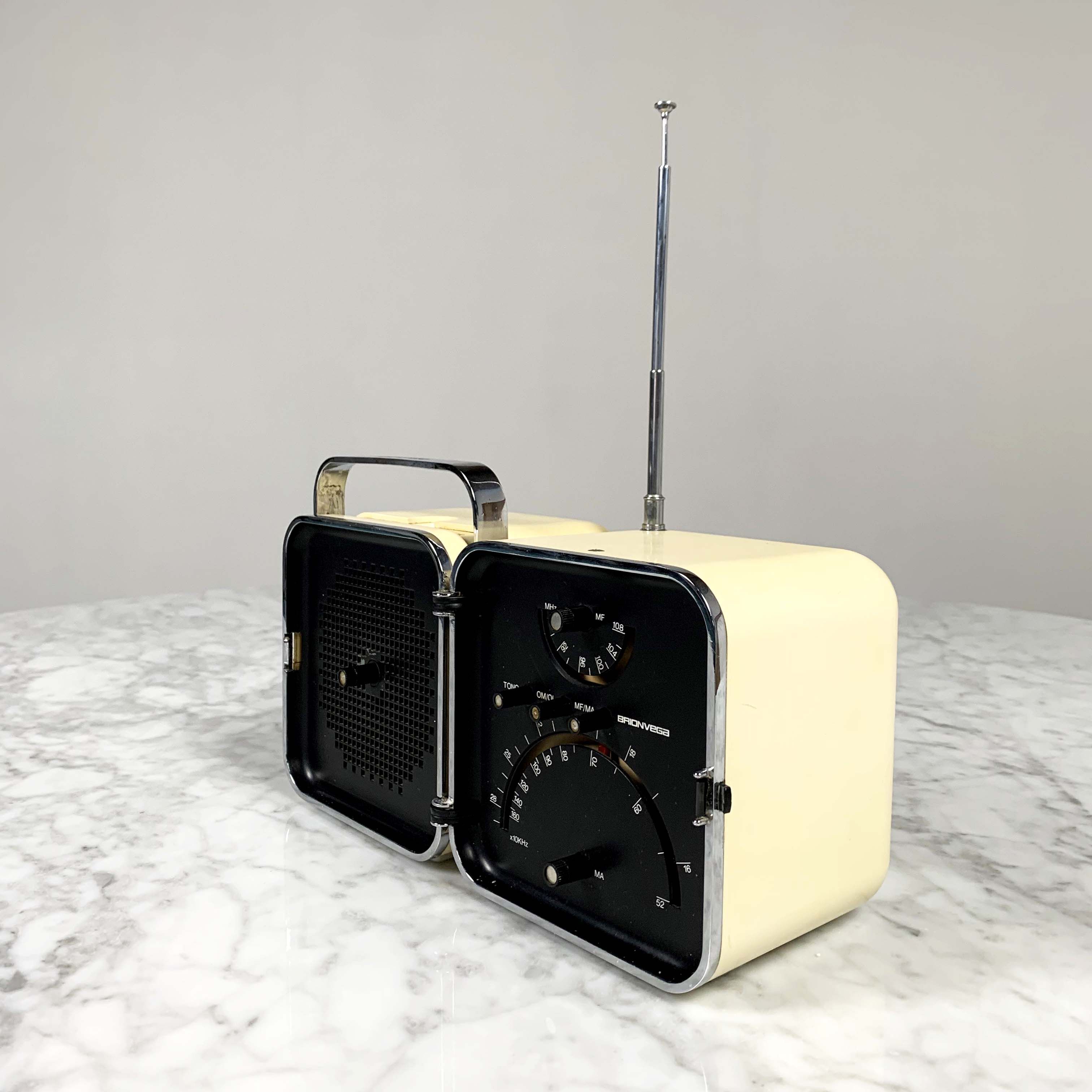 Radio TS502 by Marco Zanuso 1 Richard Sapper for Brionvega, 1960