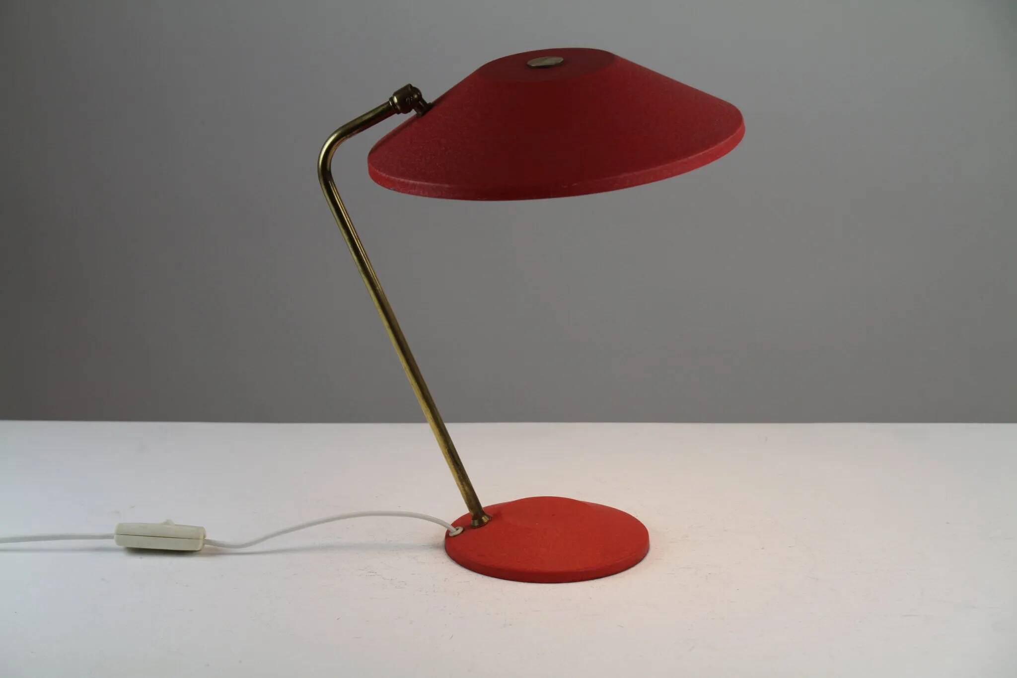 Red Shrink-Lacquered Brass Table Lamp, Germany, 1950s