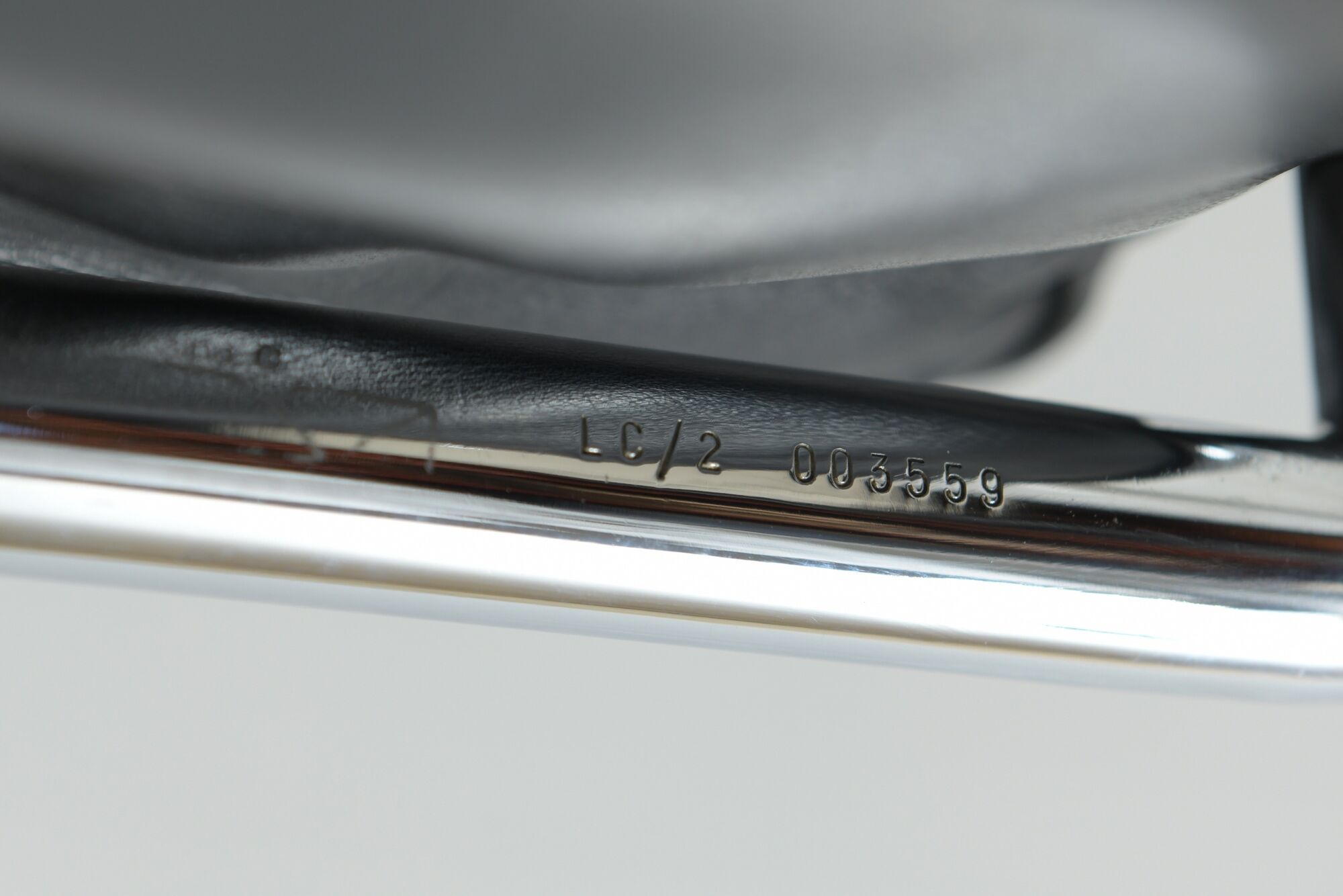 Vintage LC-2 in black leather by Le Corbusier, Jeanneret & Perriand for Cassina