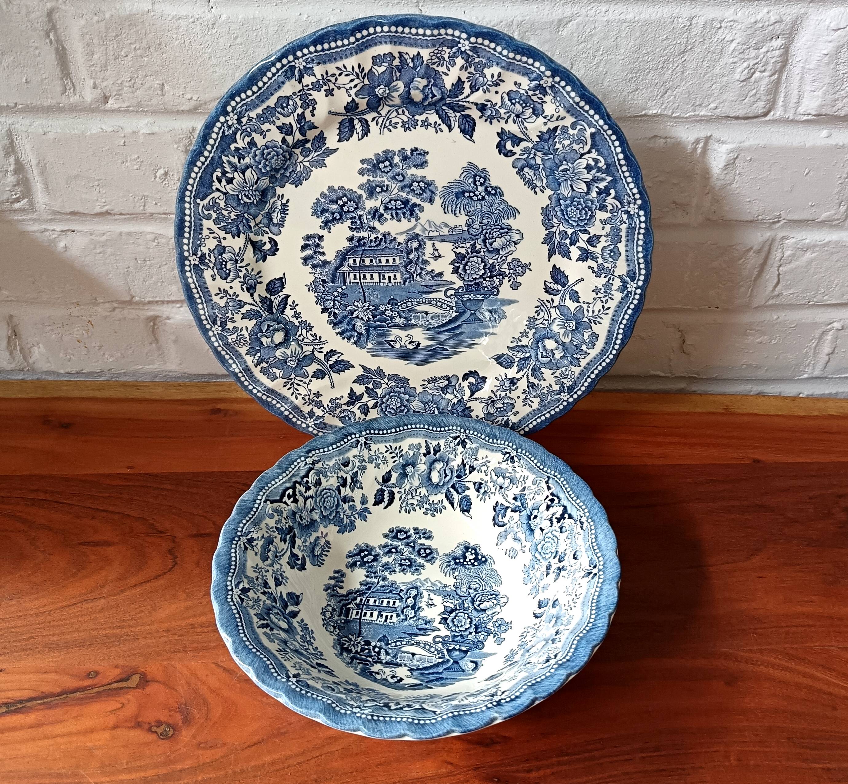 Set of 2 vintage ceramic dishes, churchill england