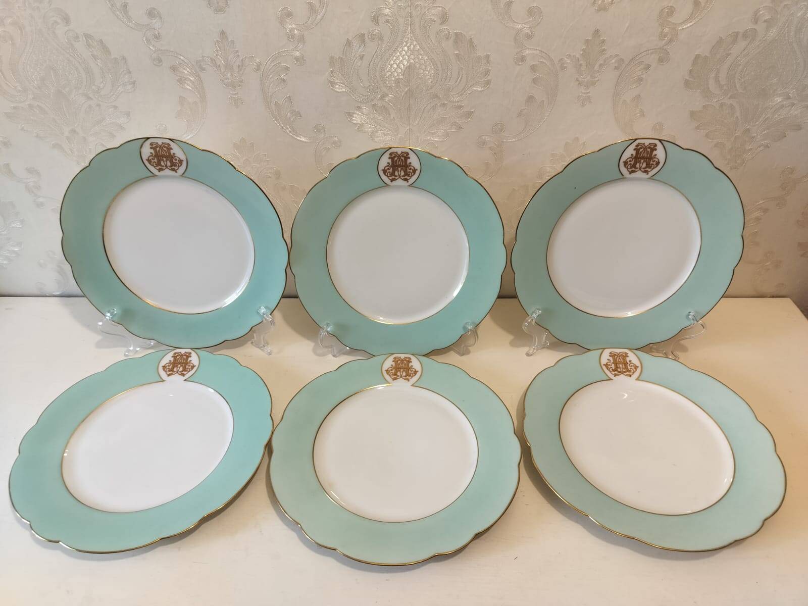 Service de 12 assiettes en porcelaine de Paris - H. Béziat / Maison Blender