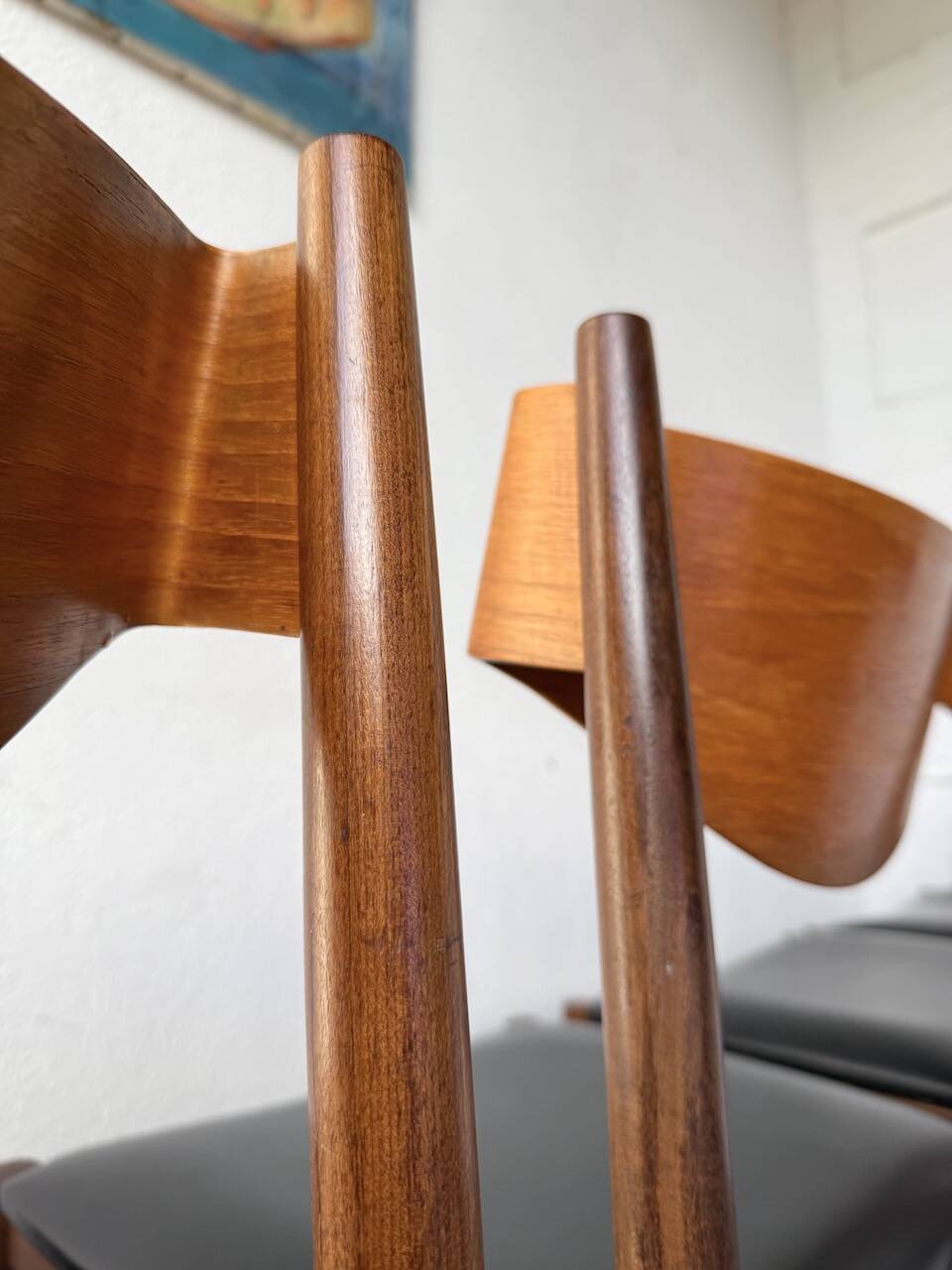 Set of 4 Italian chairs by Gianfranco Frattini.