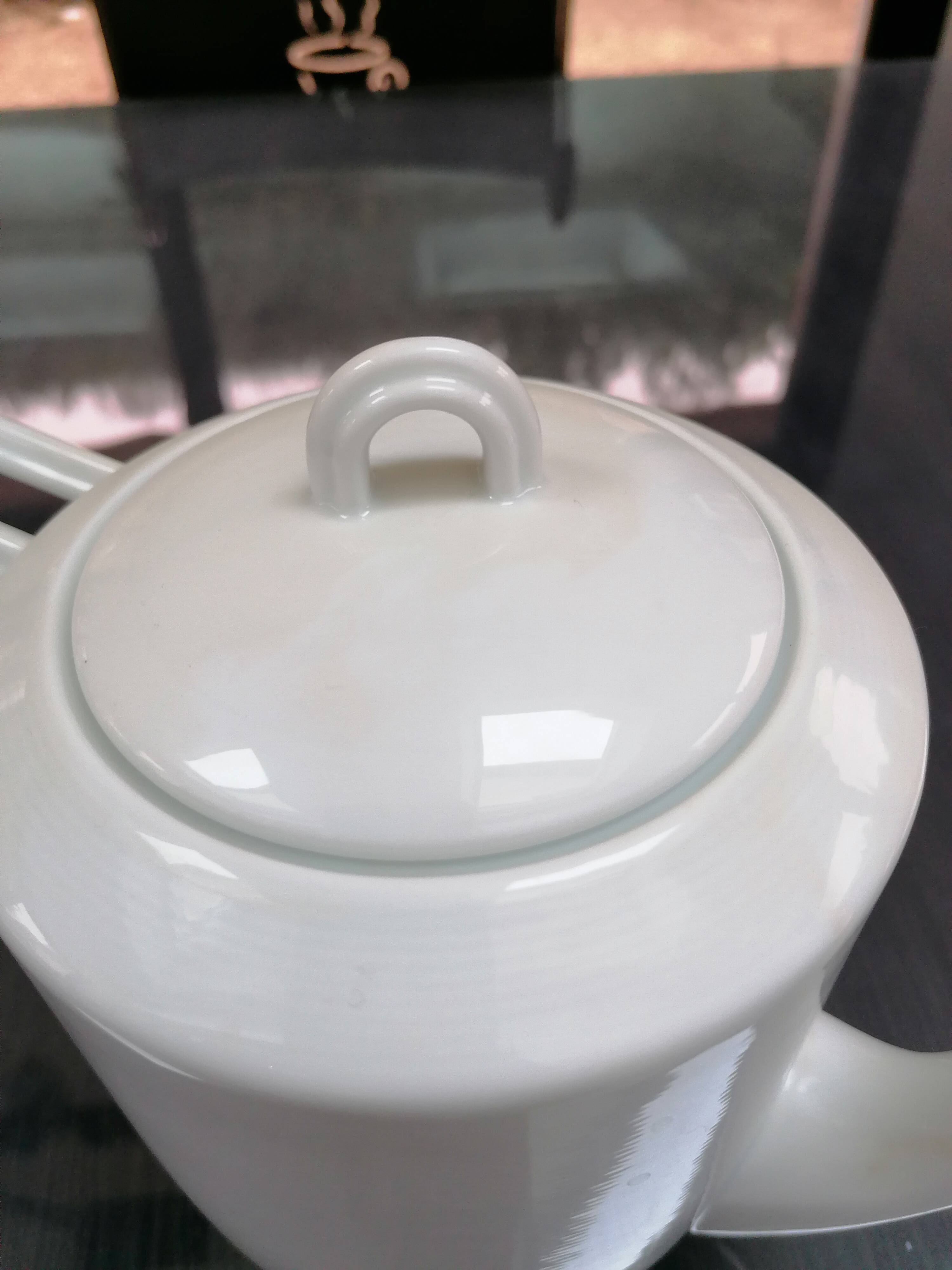 Porcelain coffee pot