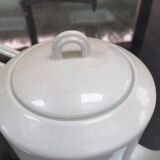 Porcelain coffee pot