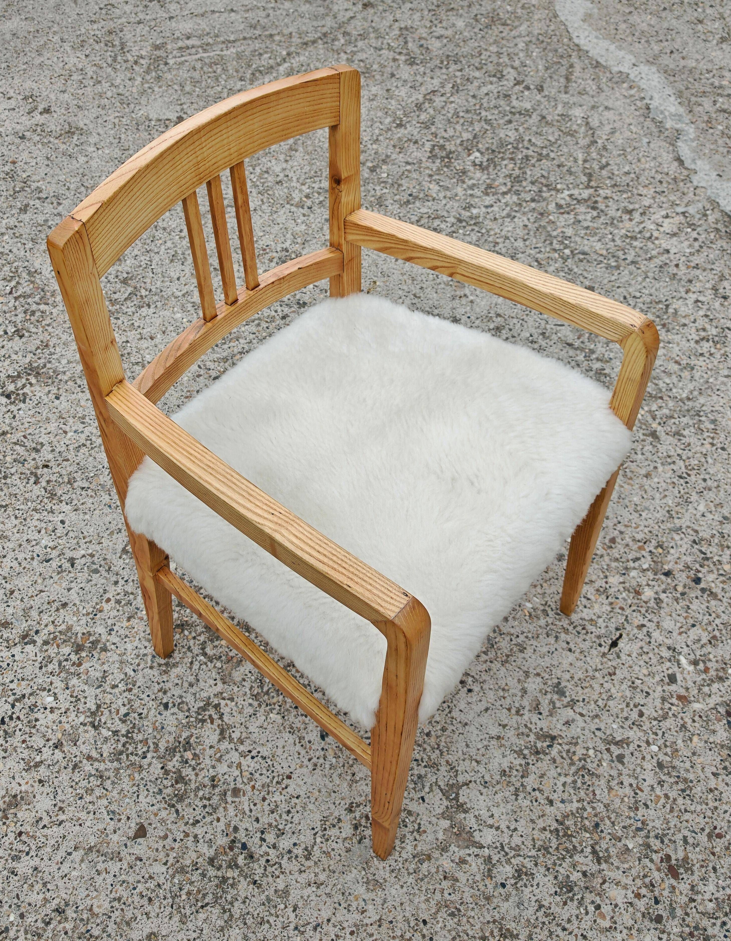 Pair of Jugendstil armchairs in solid ash and sheepskin 1910