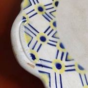 Lot de deux plats en terre de fer années 30