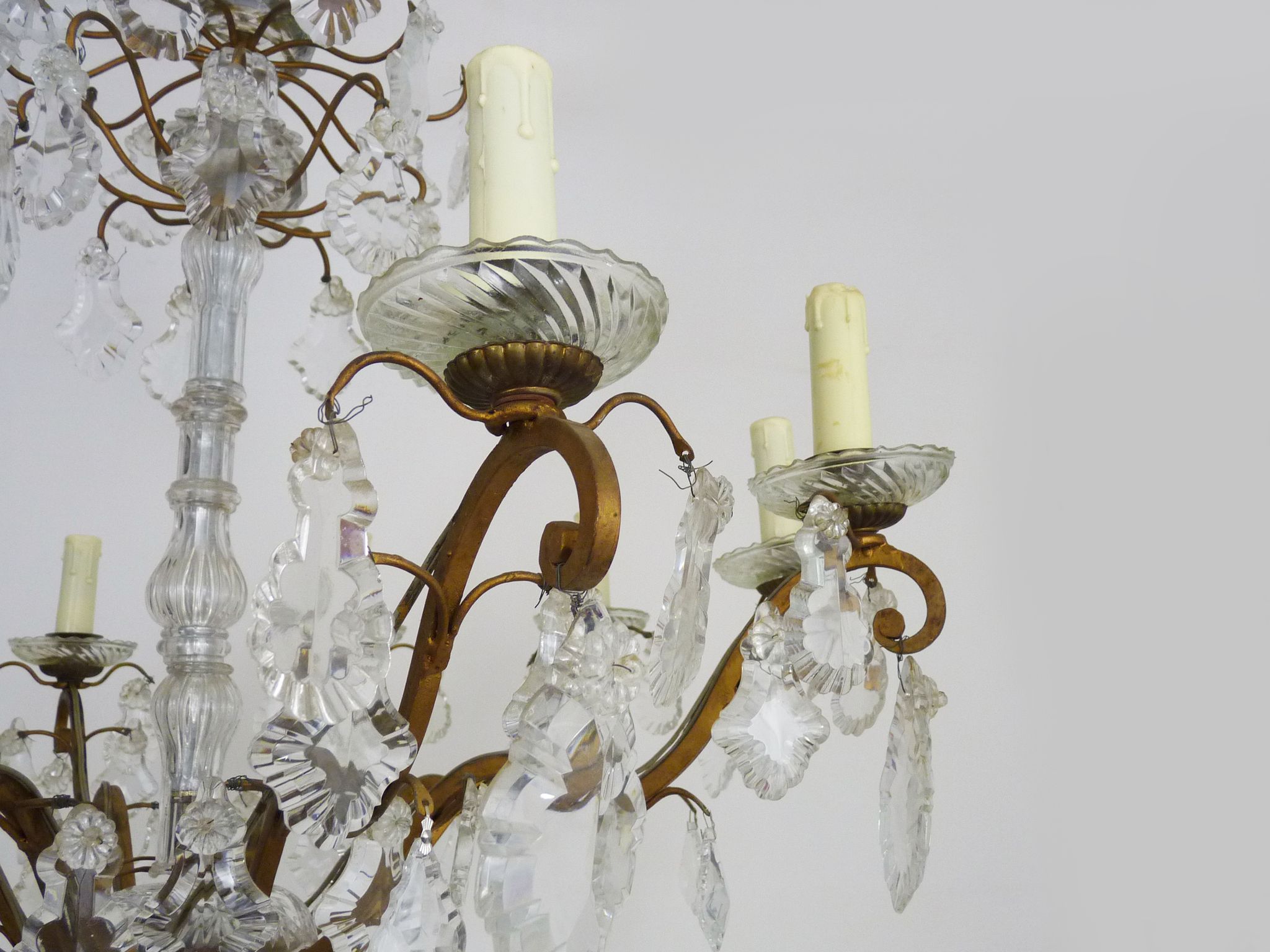 Old chandelier, suspension, old luminaire with 10 branches, brass and glass. 50s