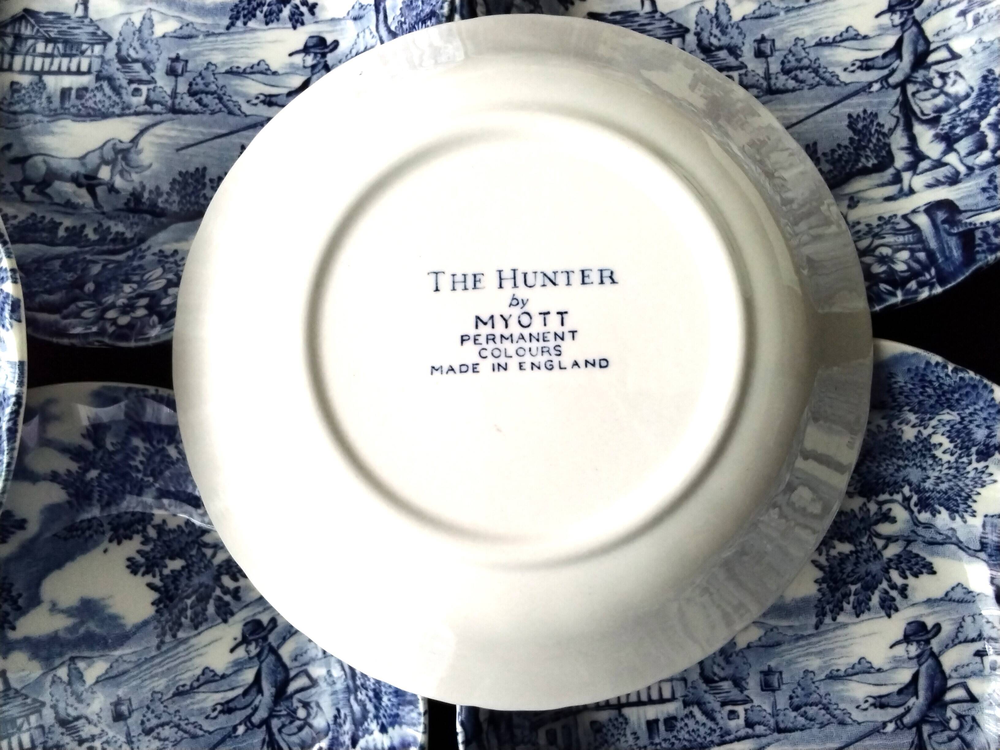 8 Myott "The Hunter" English ceramic bowls