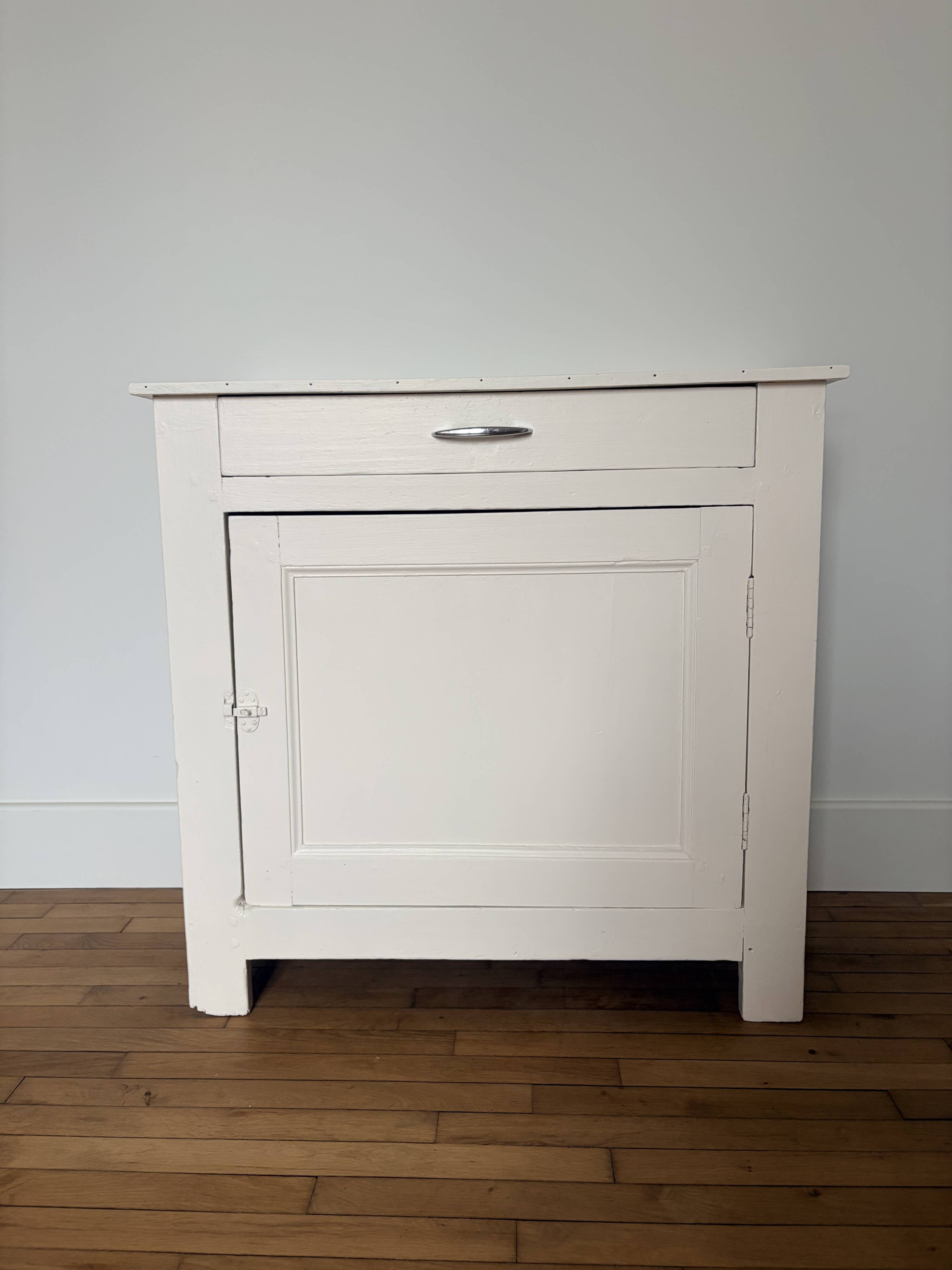 Vintage Parisian buffet compotier 260309