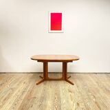 Extendable mid century oval teak dining table by Glostrup, 1960s