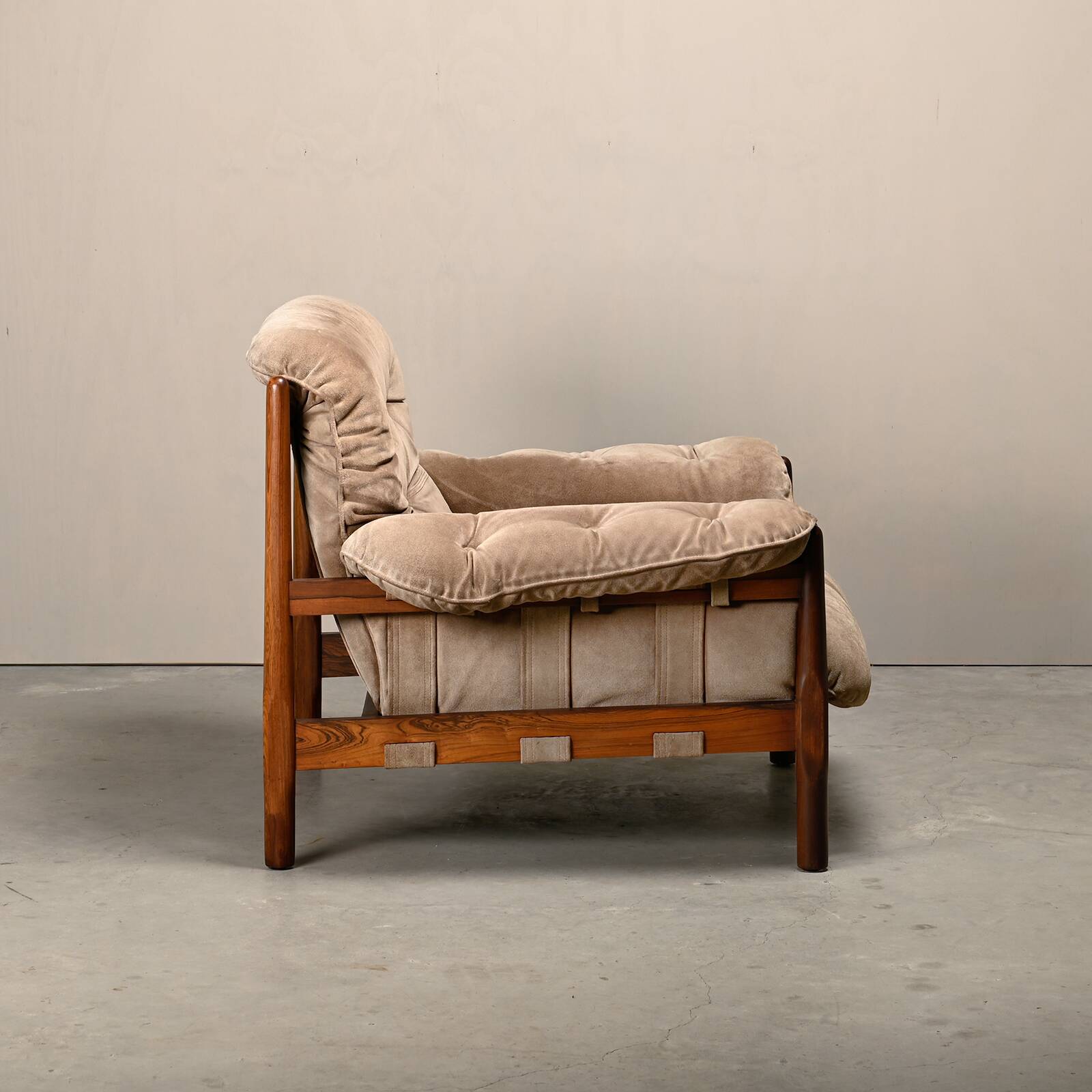 Lounge Chair Suede Leather