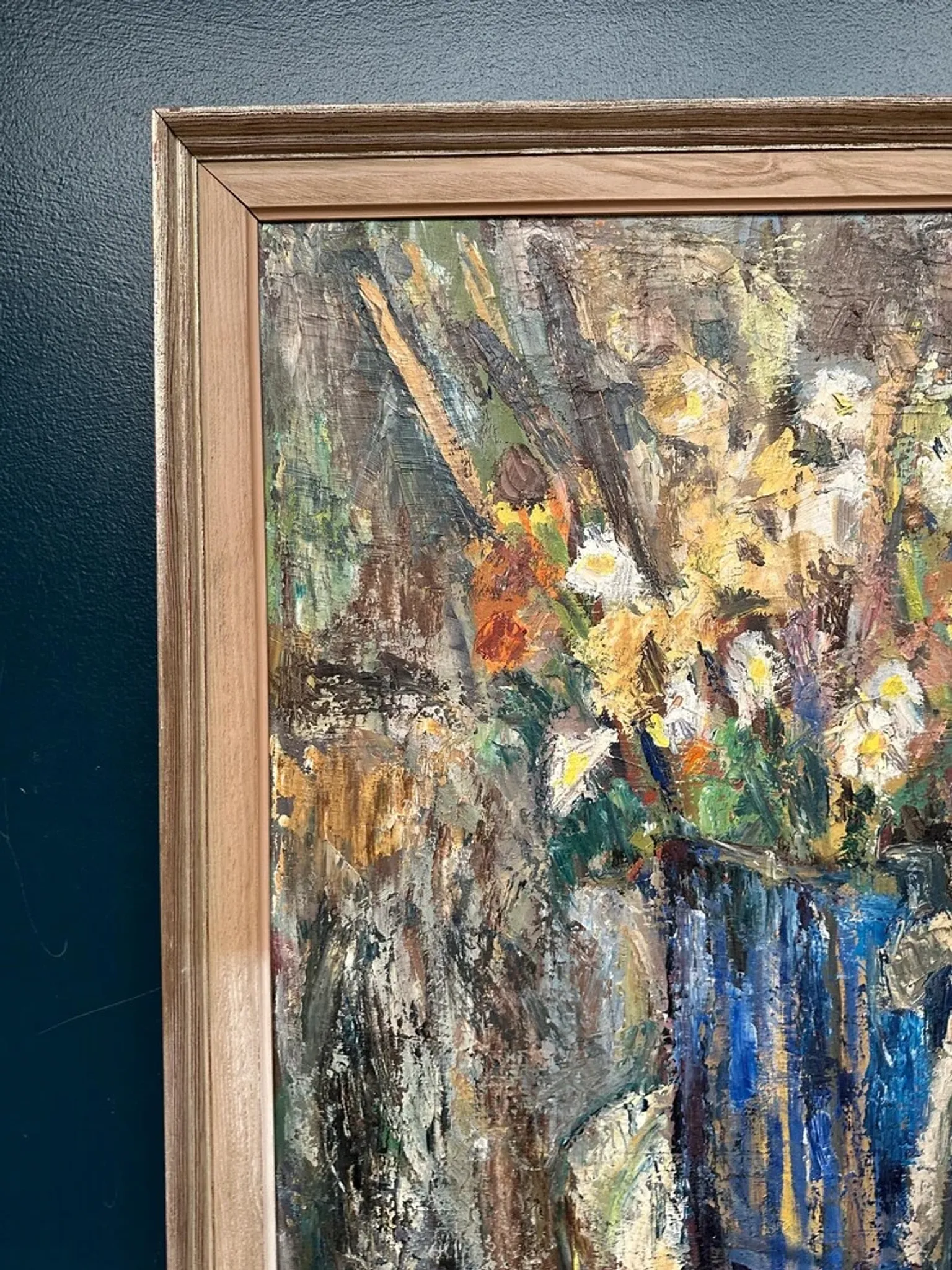 Original Swedish Oil on Panel – “Flowers in Blue Vase” by Sven Age – Signed – Vintage & Framed – 73 × 63 cm (28.7" × 24.8")