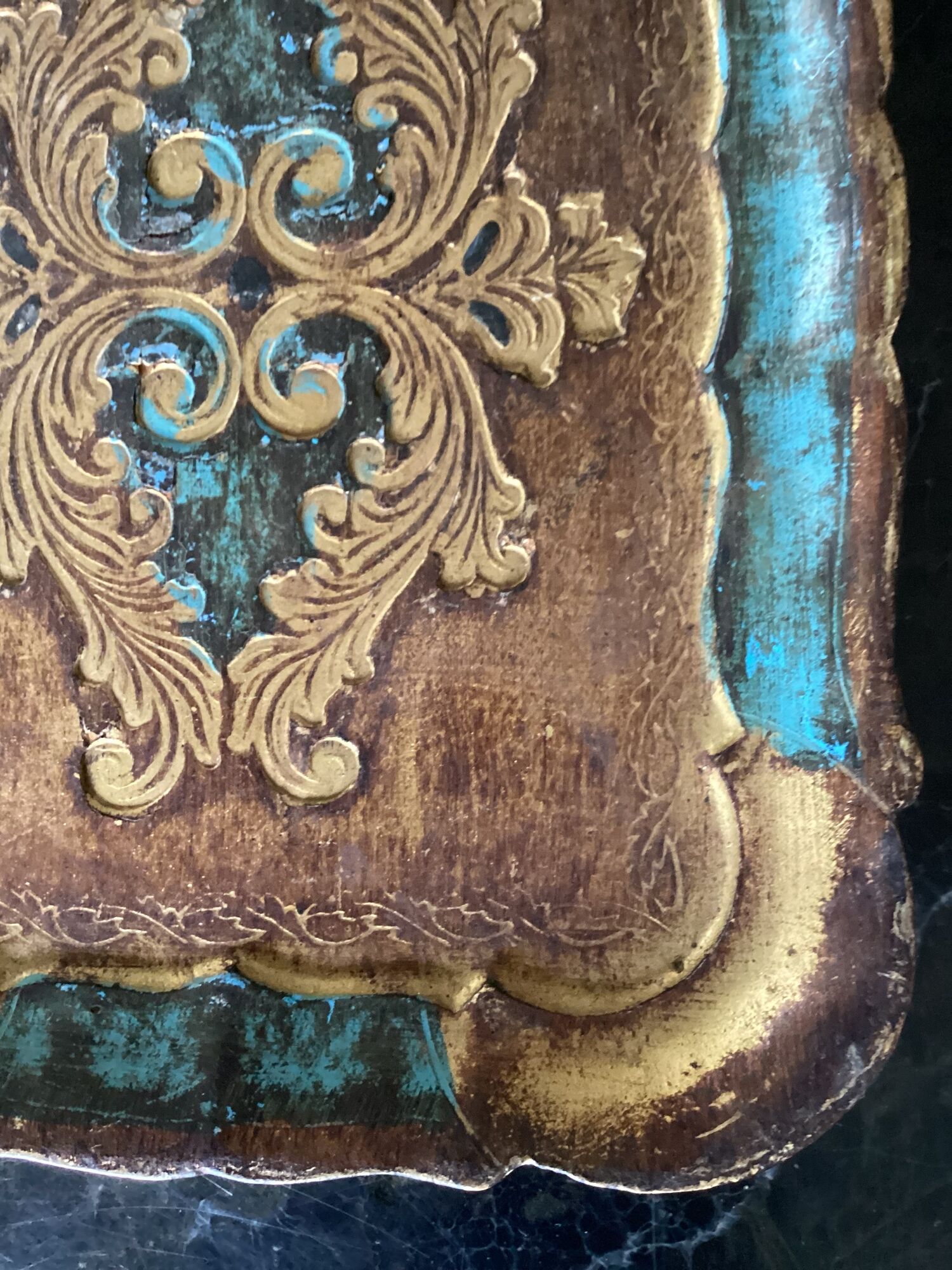 Florentine top wood painted vintage