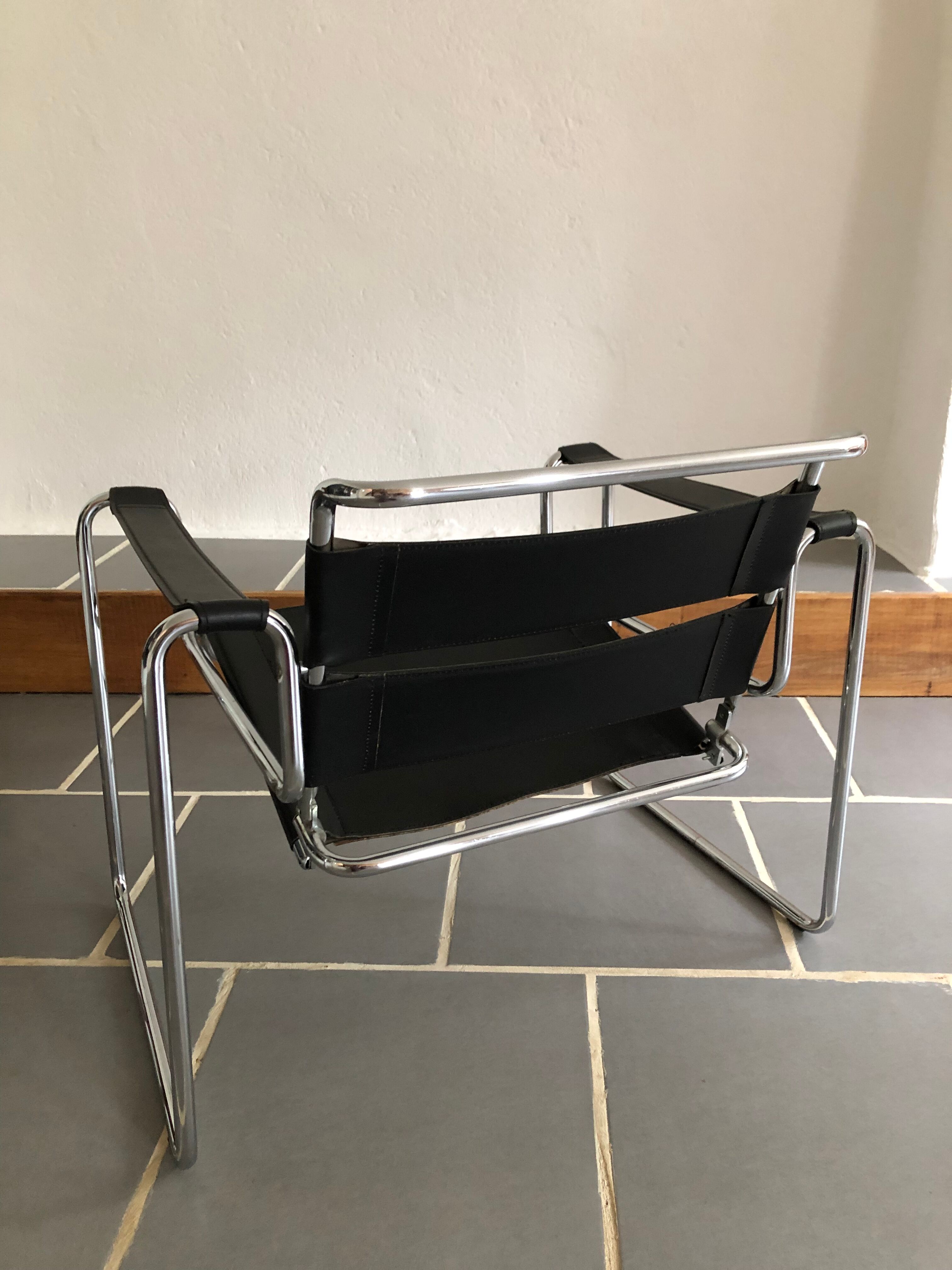 Vintage chrome and leather armchair 70/80