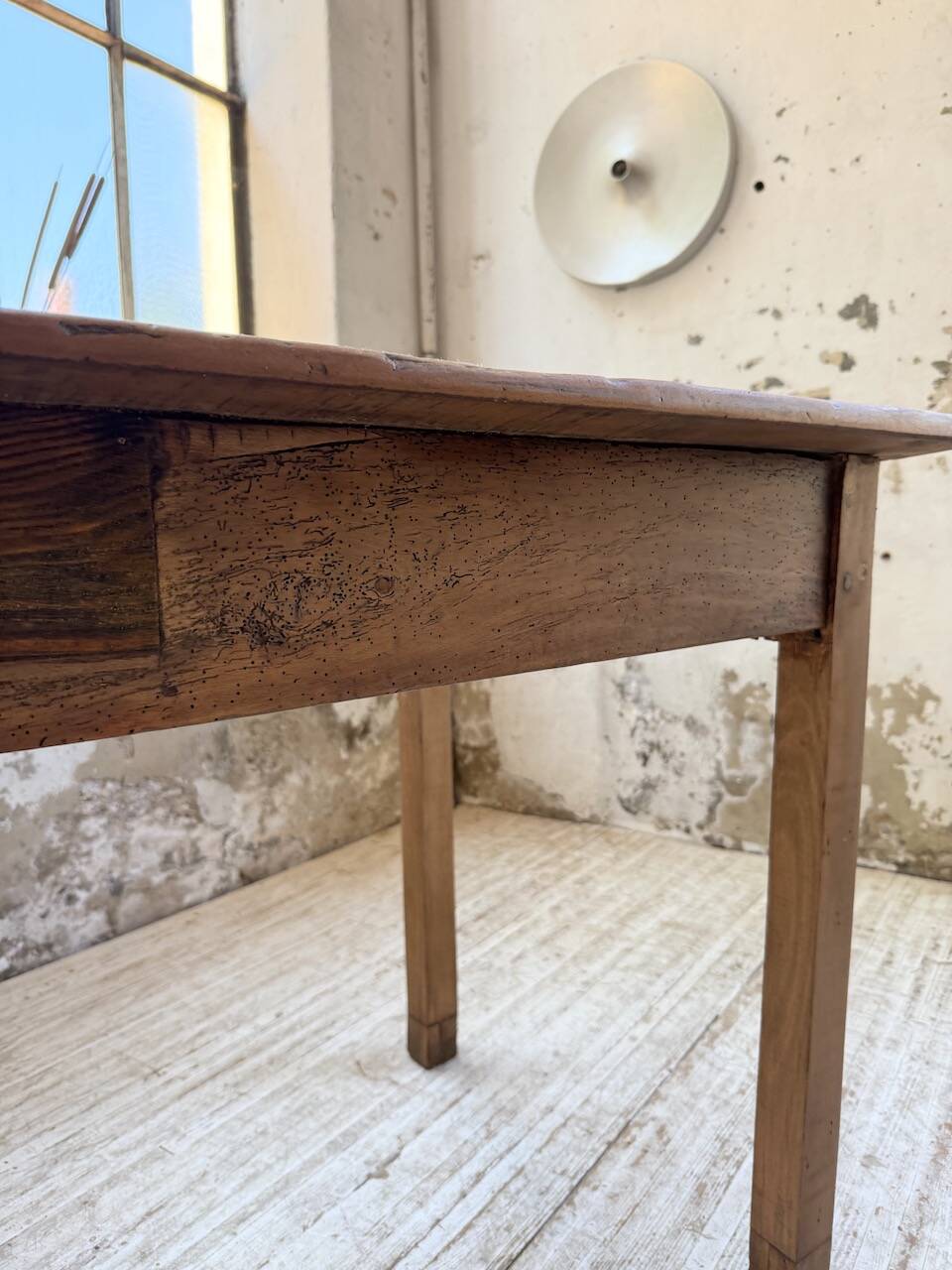 Cherry farmhouse table 1m8