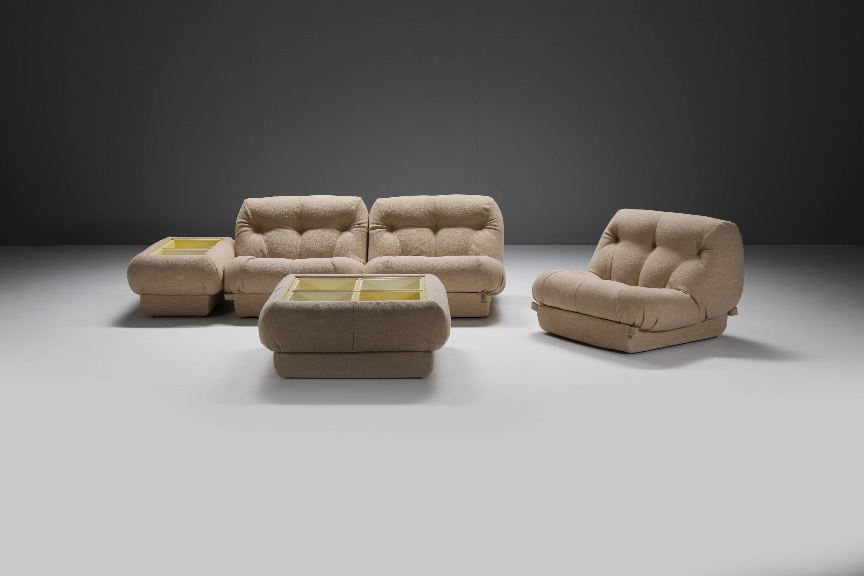 Great Vintage Nuvolone set in bouclé by Rino Maturi for MiMo Padova Italy