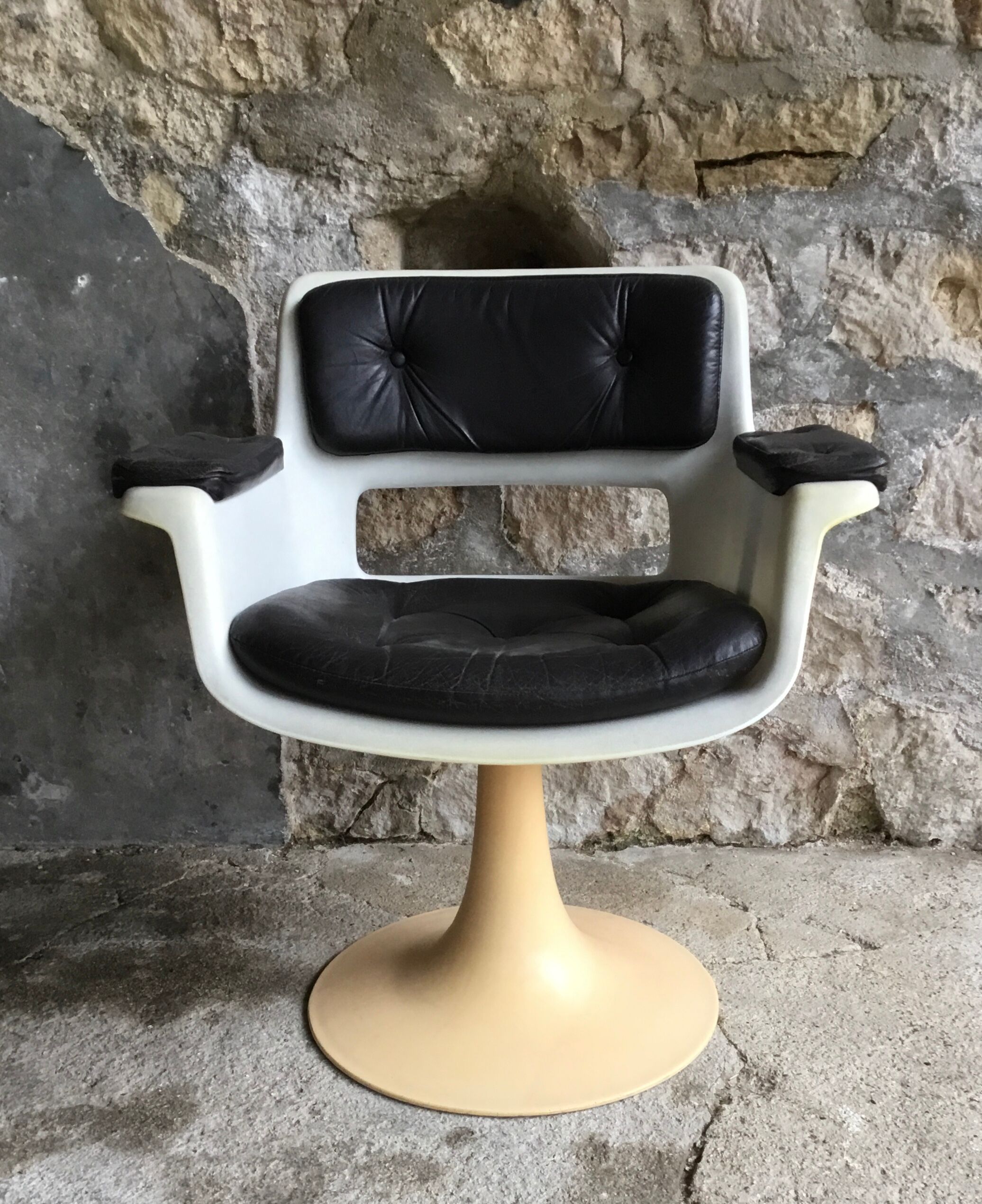 Fauteuil Albert Jacob pieds tulipe pour Grosfillex, 1970