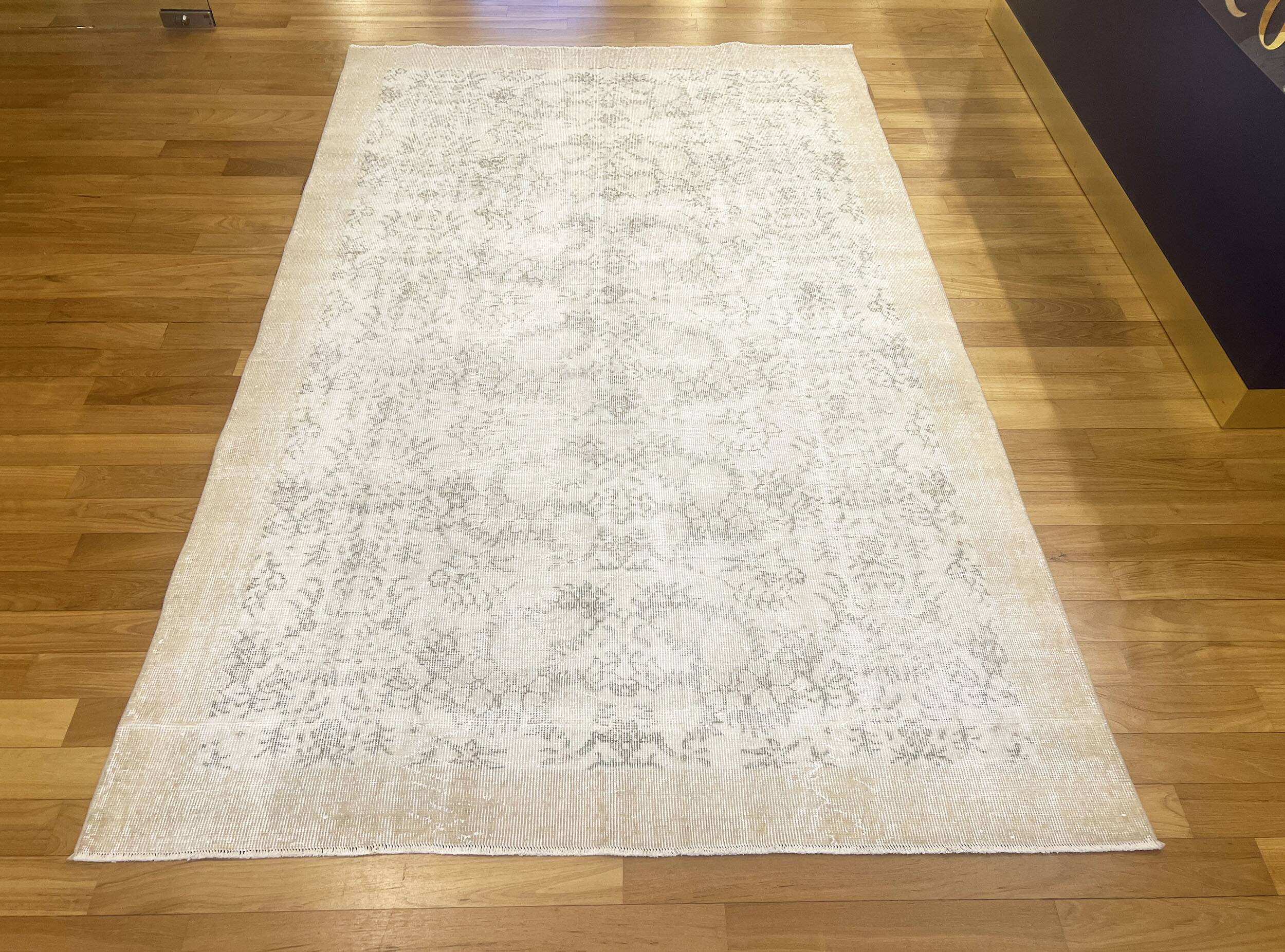 Handmade Floral Anatolian Turkish Rug