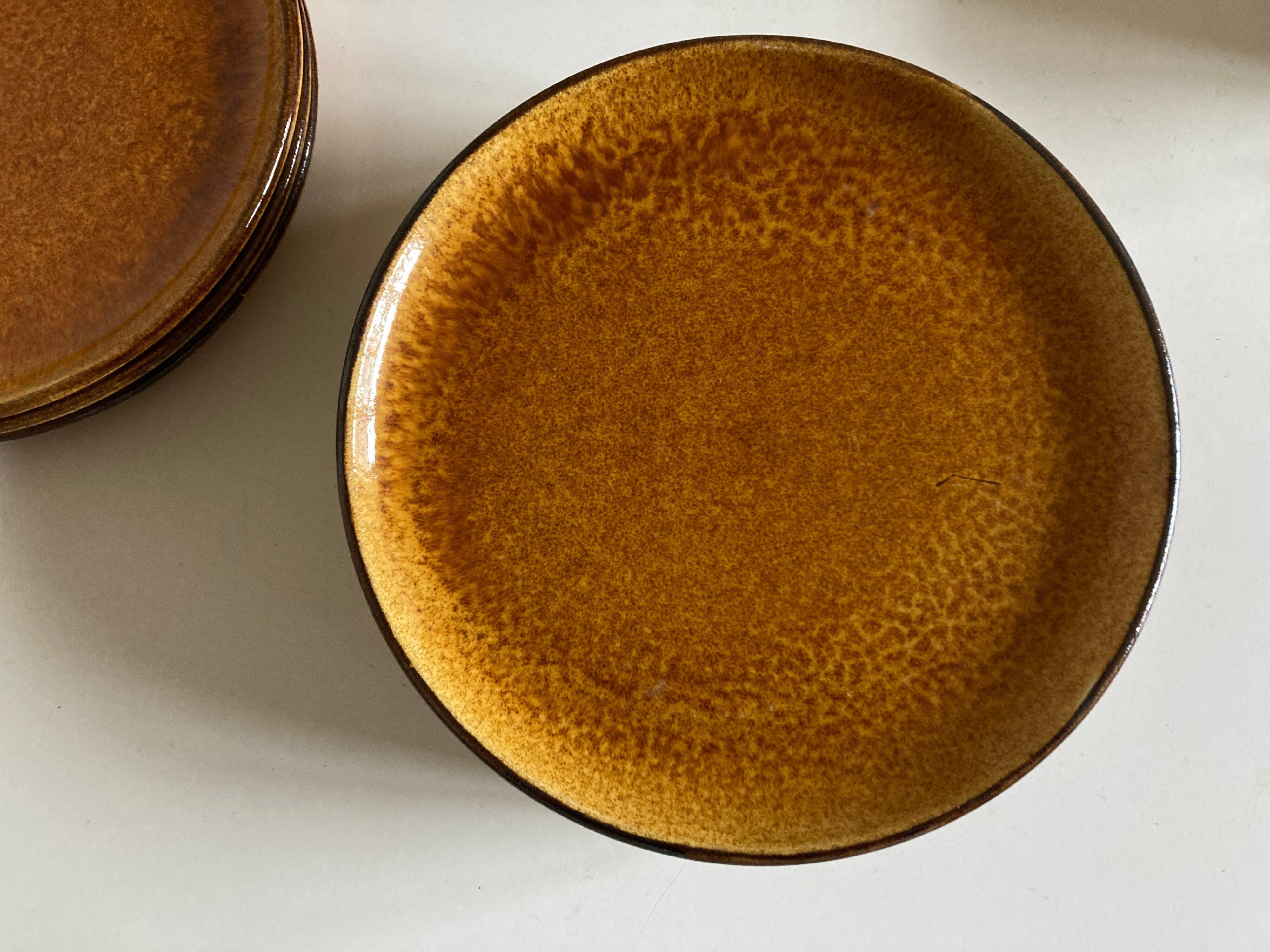 Set of 8 Dieulefit glazed earth plates workshop Mourre Milon 1970