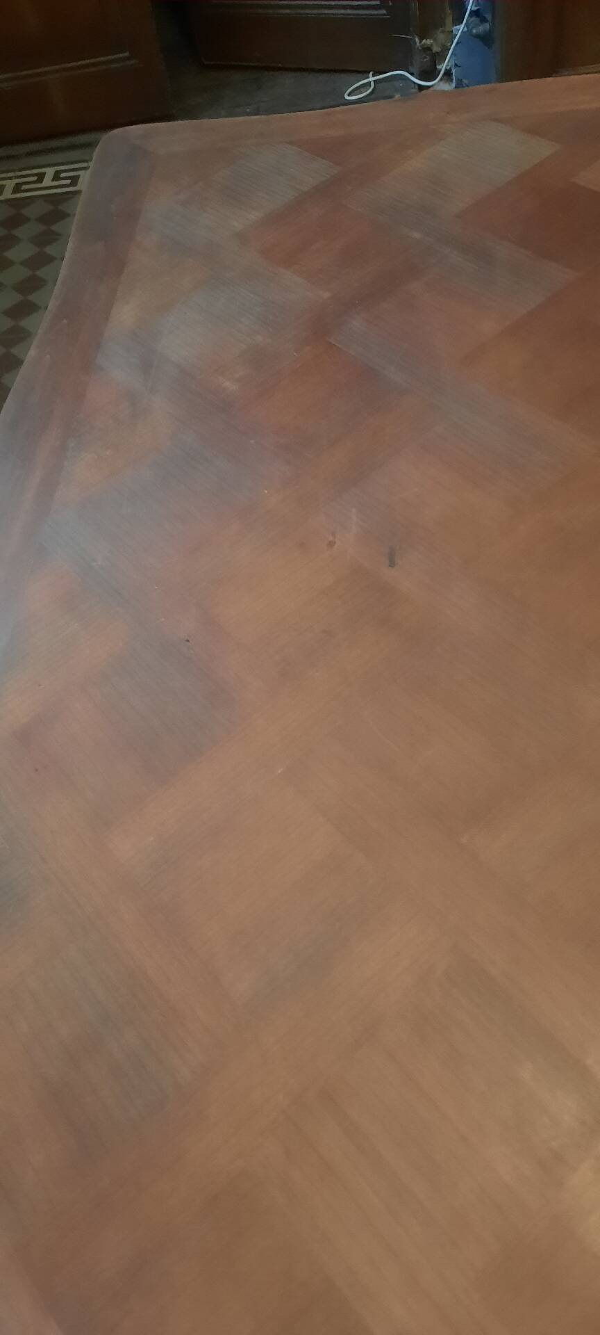Extendable table