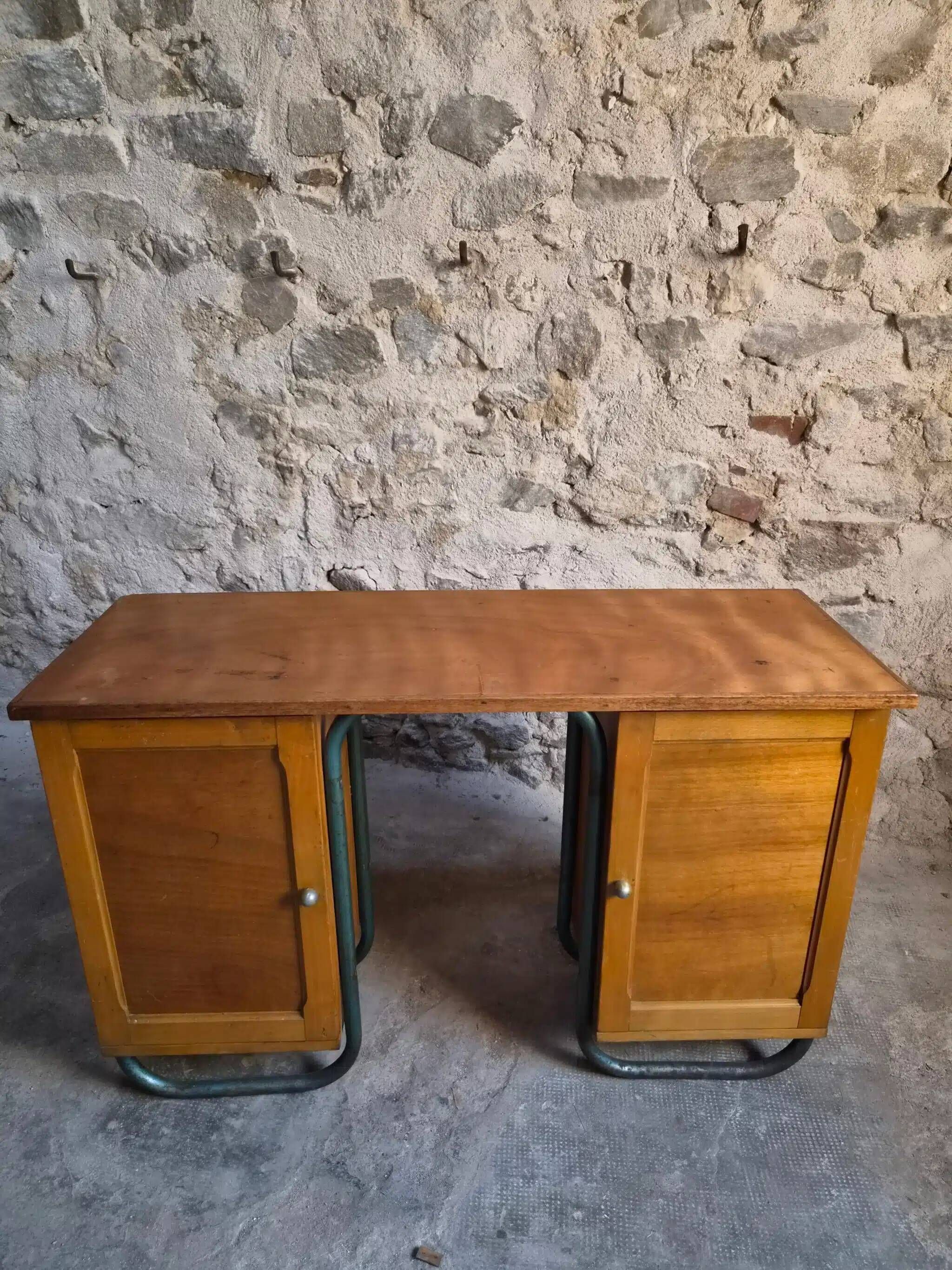 Bureau d'écriture moderniste français en hêtre et acier tubulaire, années 1930