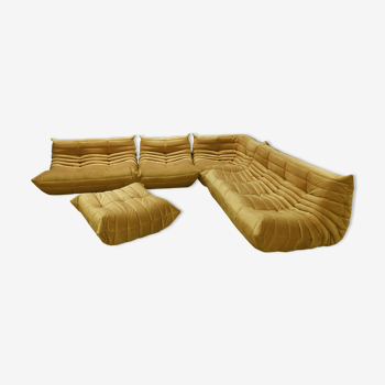 Sofa set "Togo" model designed by Michel Ducaroy 1973