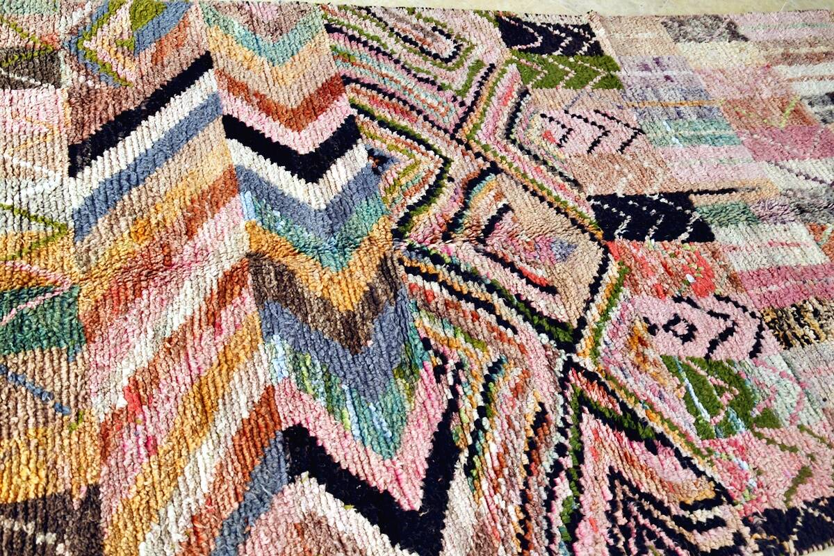 Moroccan Berber rug Boujaad 260 x 155 cm New