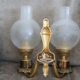 Paire vintage 1960 français laiton métal tête de lion appliques murales globe en verre