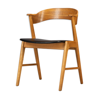 Danish Midcentury Armchair Model 32 by Kai Kristiansen in oak, 1960s
