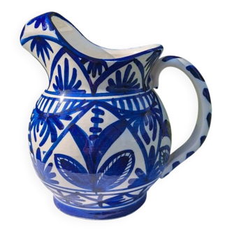 Pichet en céramique bleu et blanc vintage