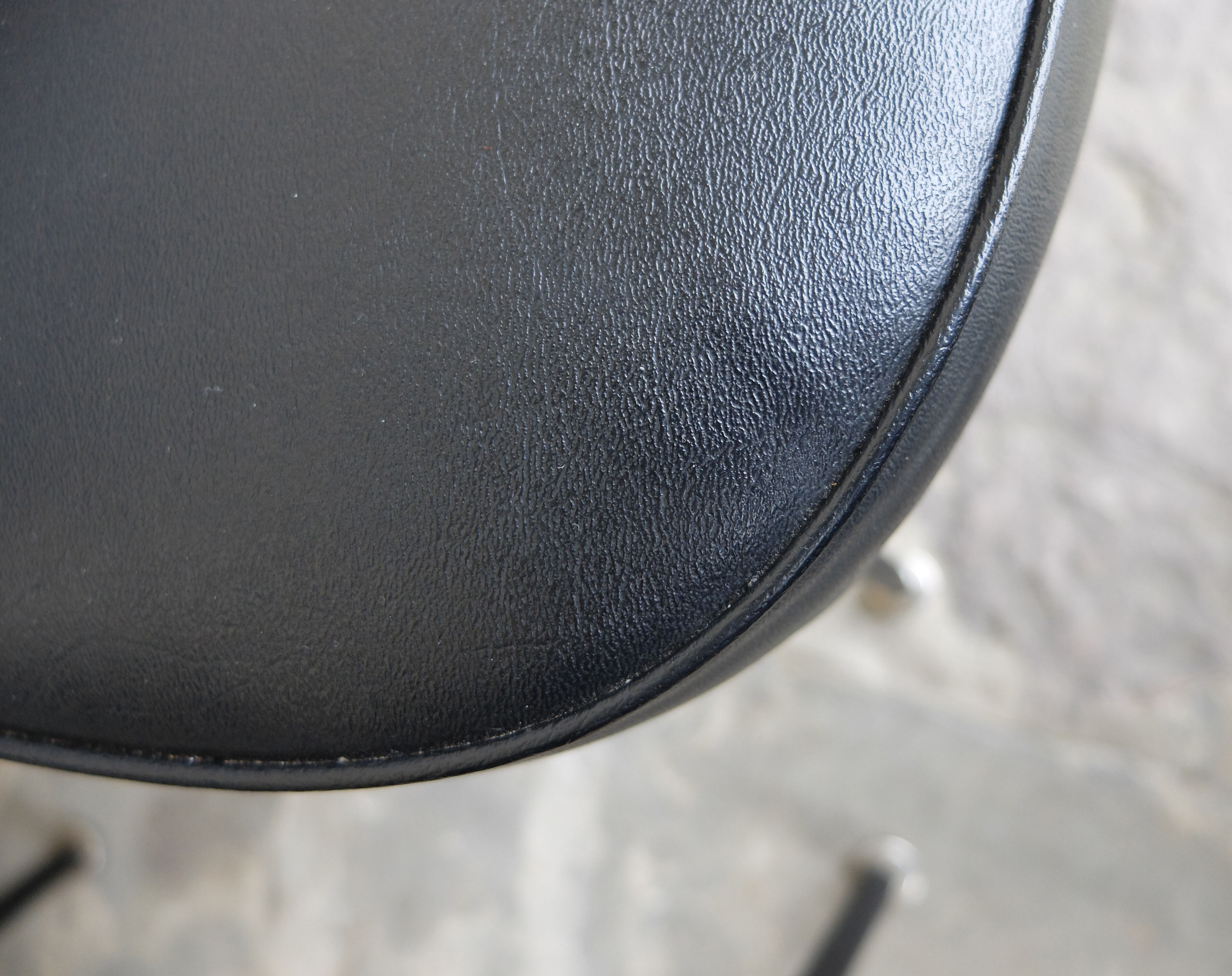 Pair "Executive chairs 71" by Eero Saarinen for Knoll 1960