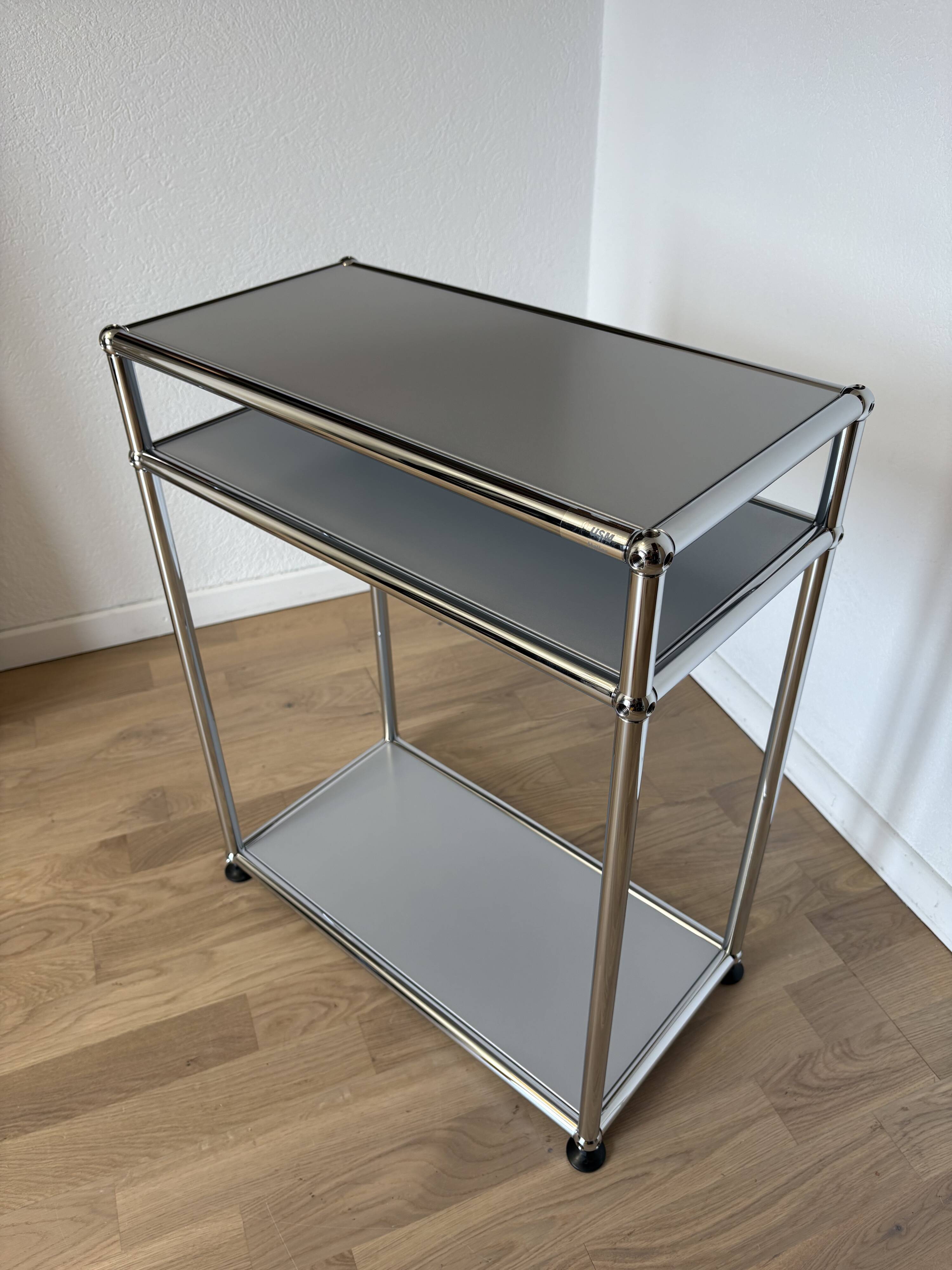 Table d’appoint USM Haller en Argent Mat