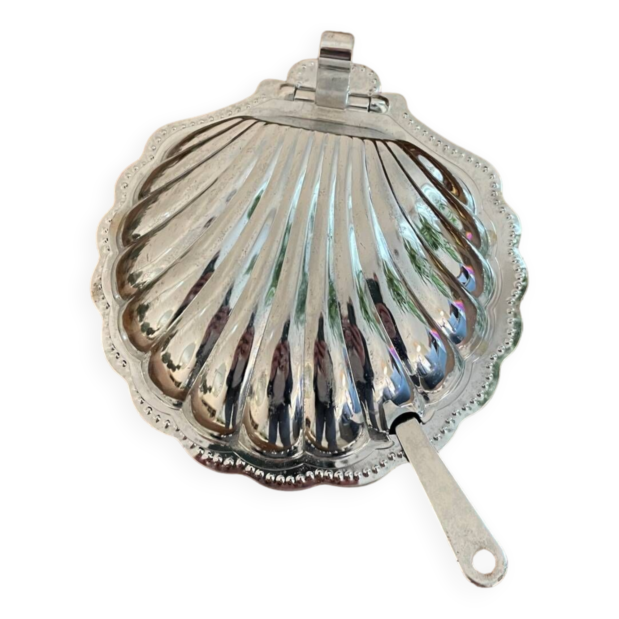 Shell butter dish and knife