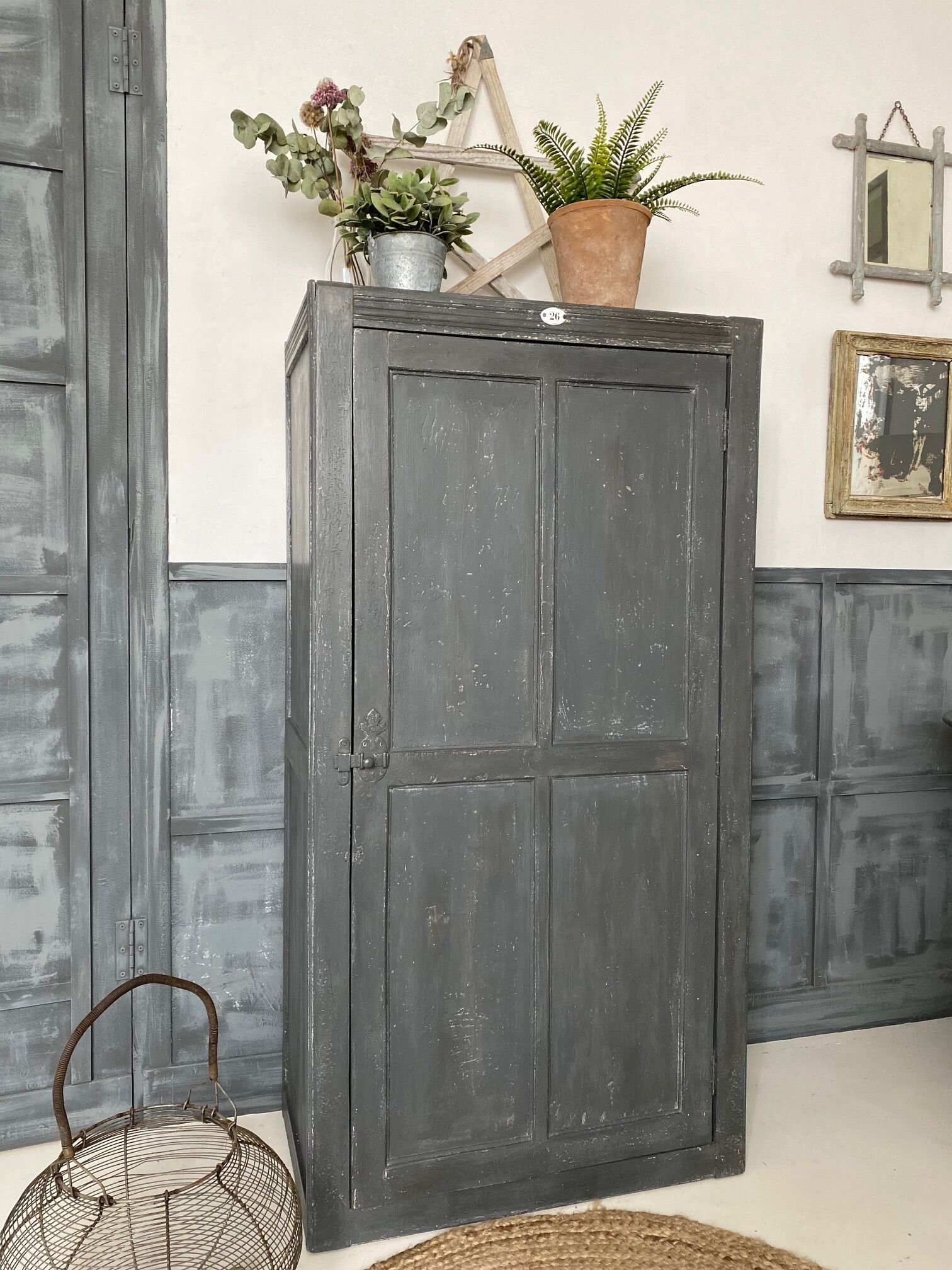 "Parisian" wardrobe of the 40s