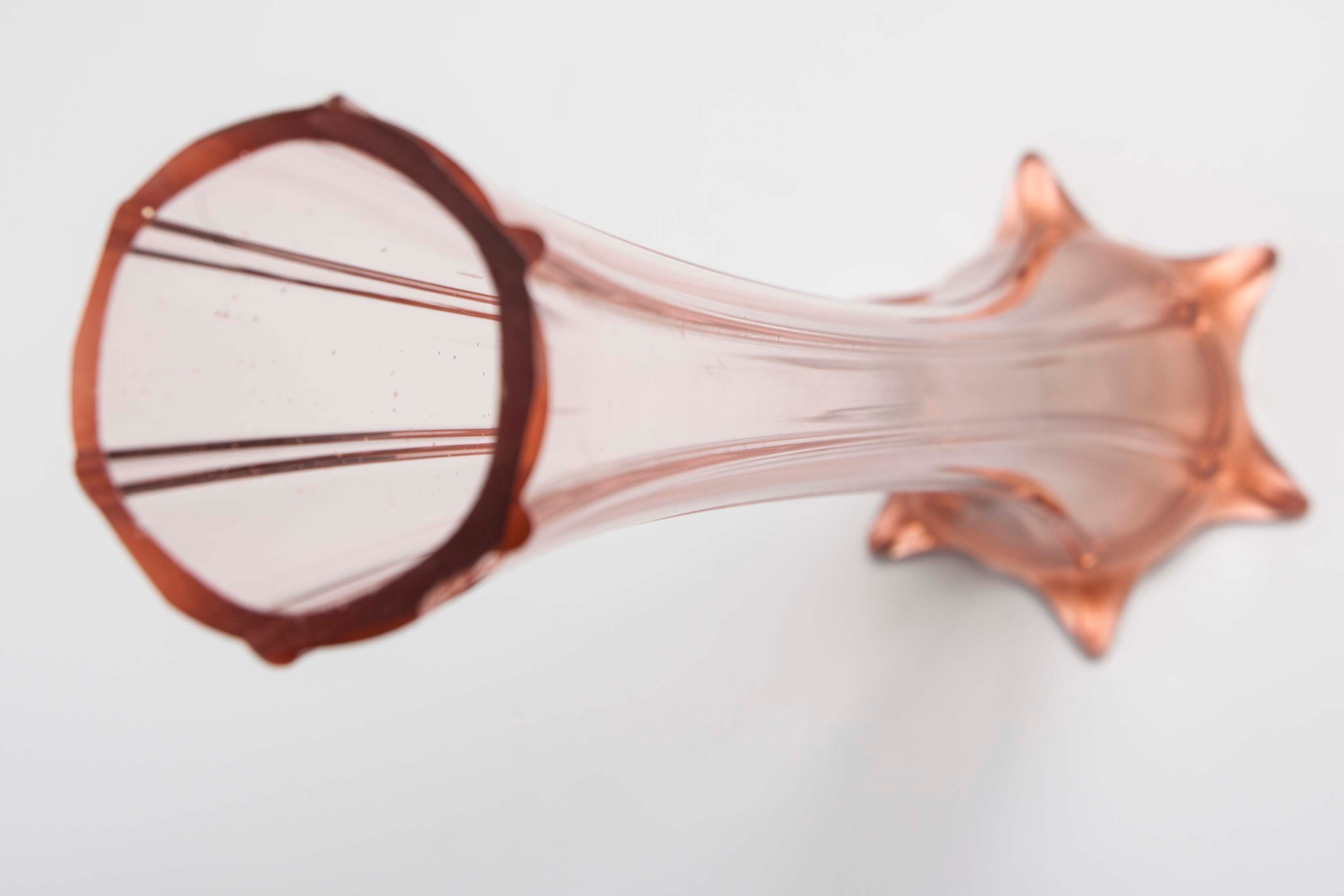 60 pink soliflore vase