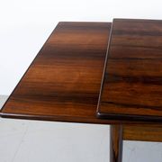 Table à manger extensible en palissandre danois du milieu du siècle