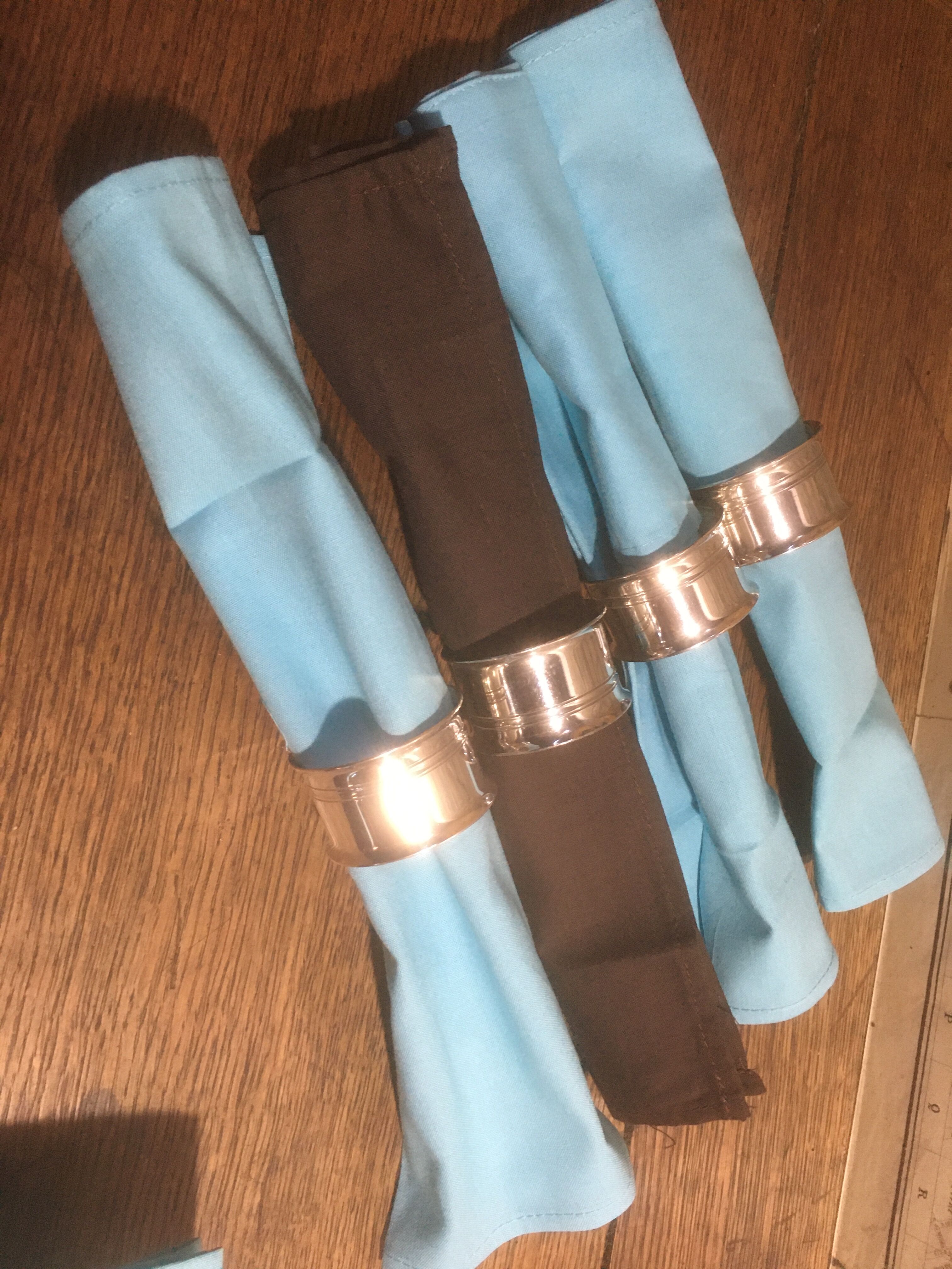 Set of 4 silver metal napkin rings