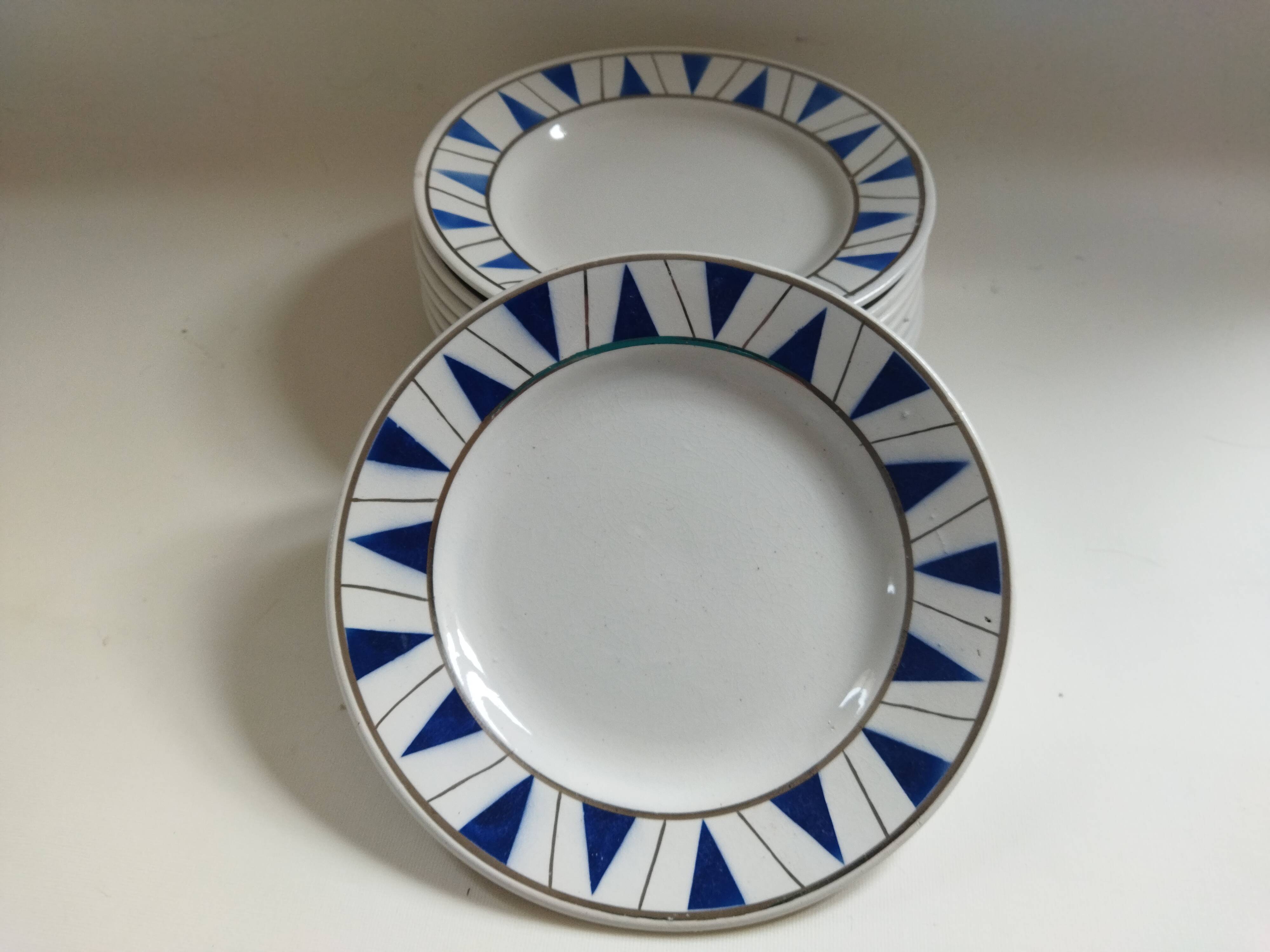 9 dessert plates Hamage & Moulin des Loups, Etoile bleu model