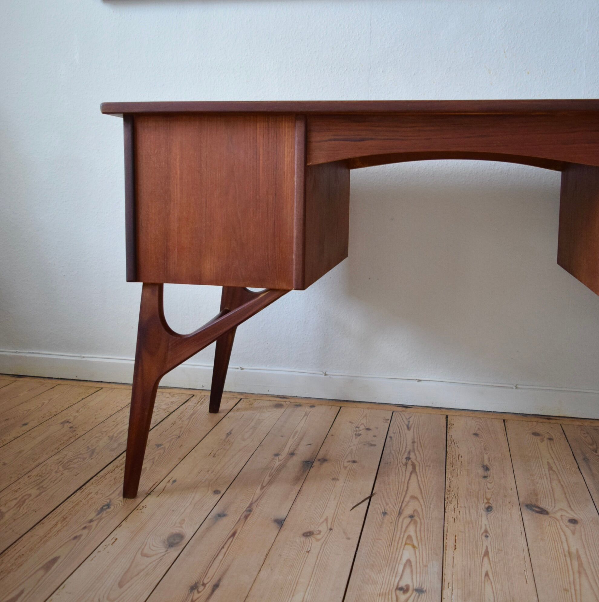 Danish mid-century teak desk, 1950