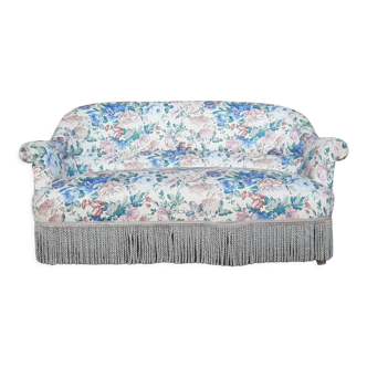 Toad sofa