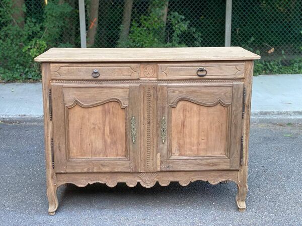Buffet Louis XV rénové en chêne massif XVIIIème