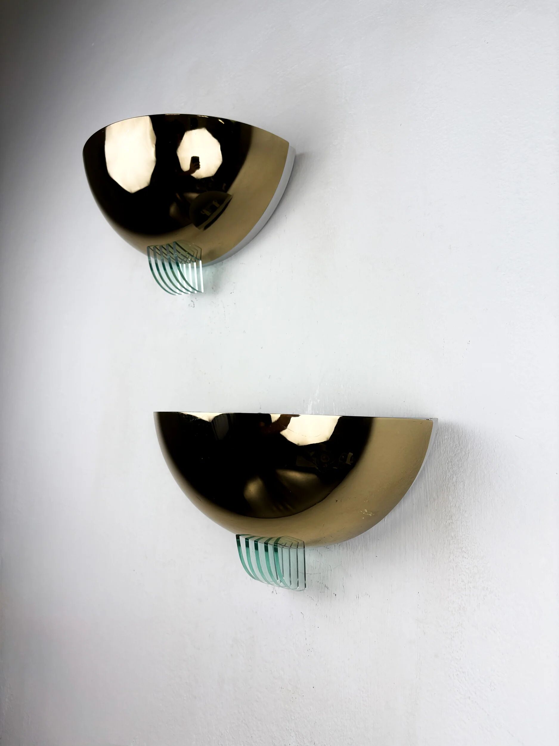Paire de lampes murales en demi-lune au design moderniste par GS Allemagne, années 1980.
