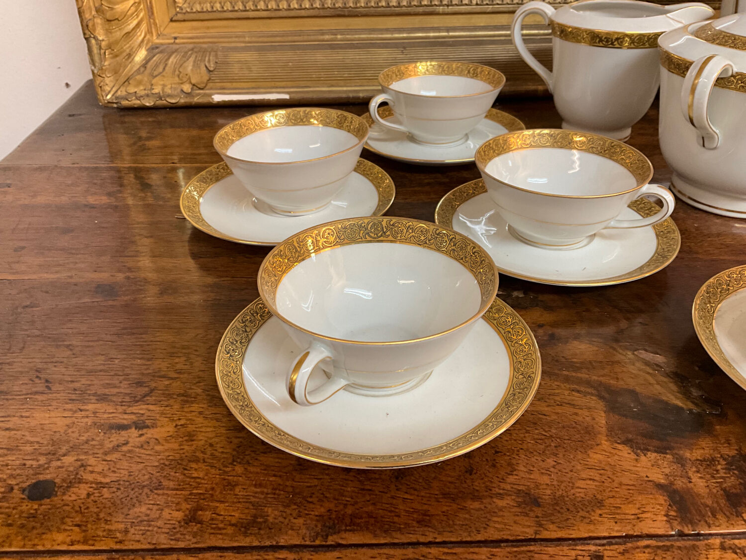 Service à café en porcelaine de Limoges