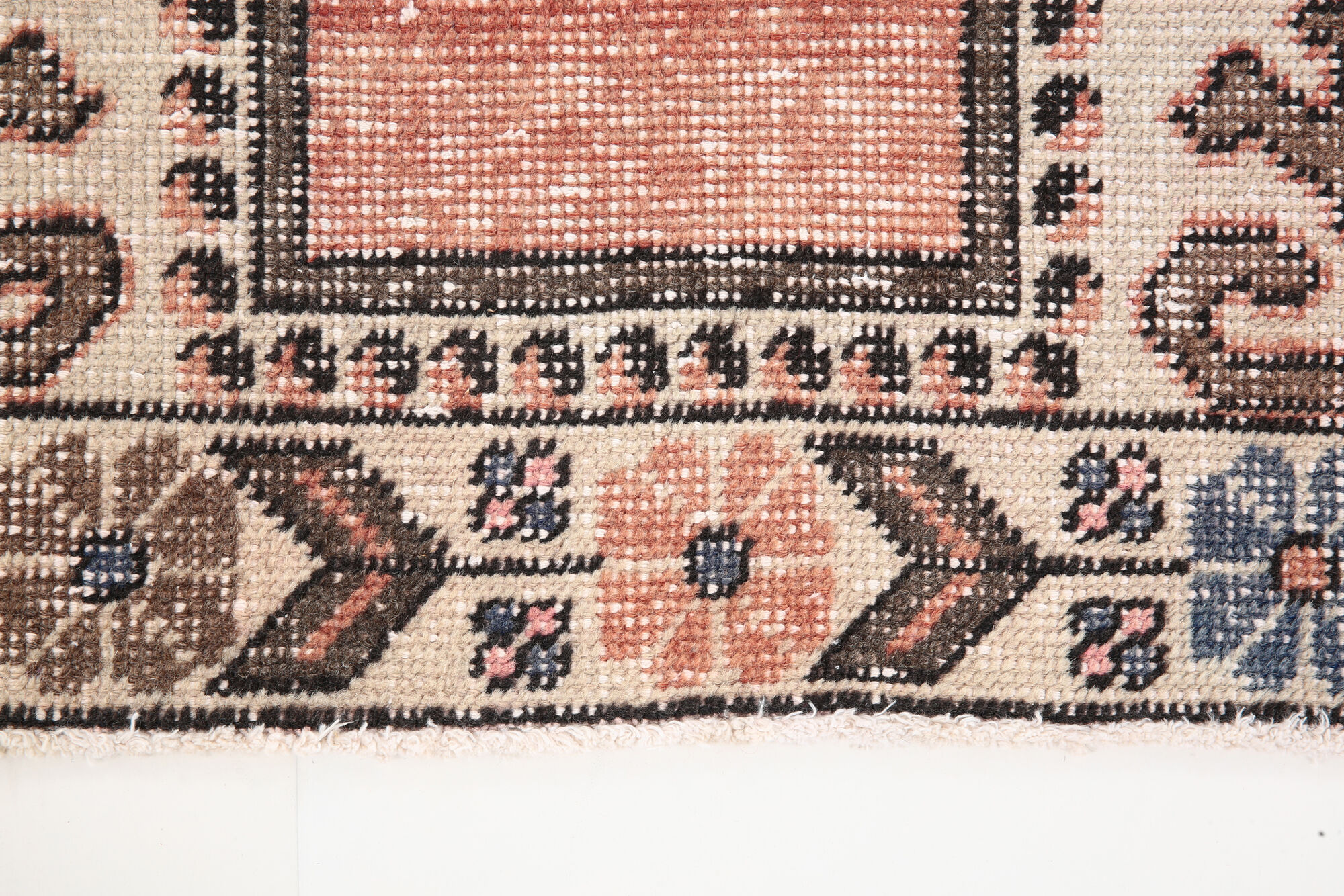 4x7 red & beige vintage rug, 122x207cm