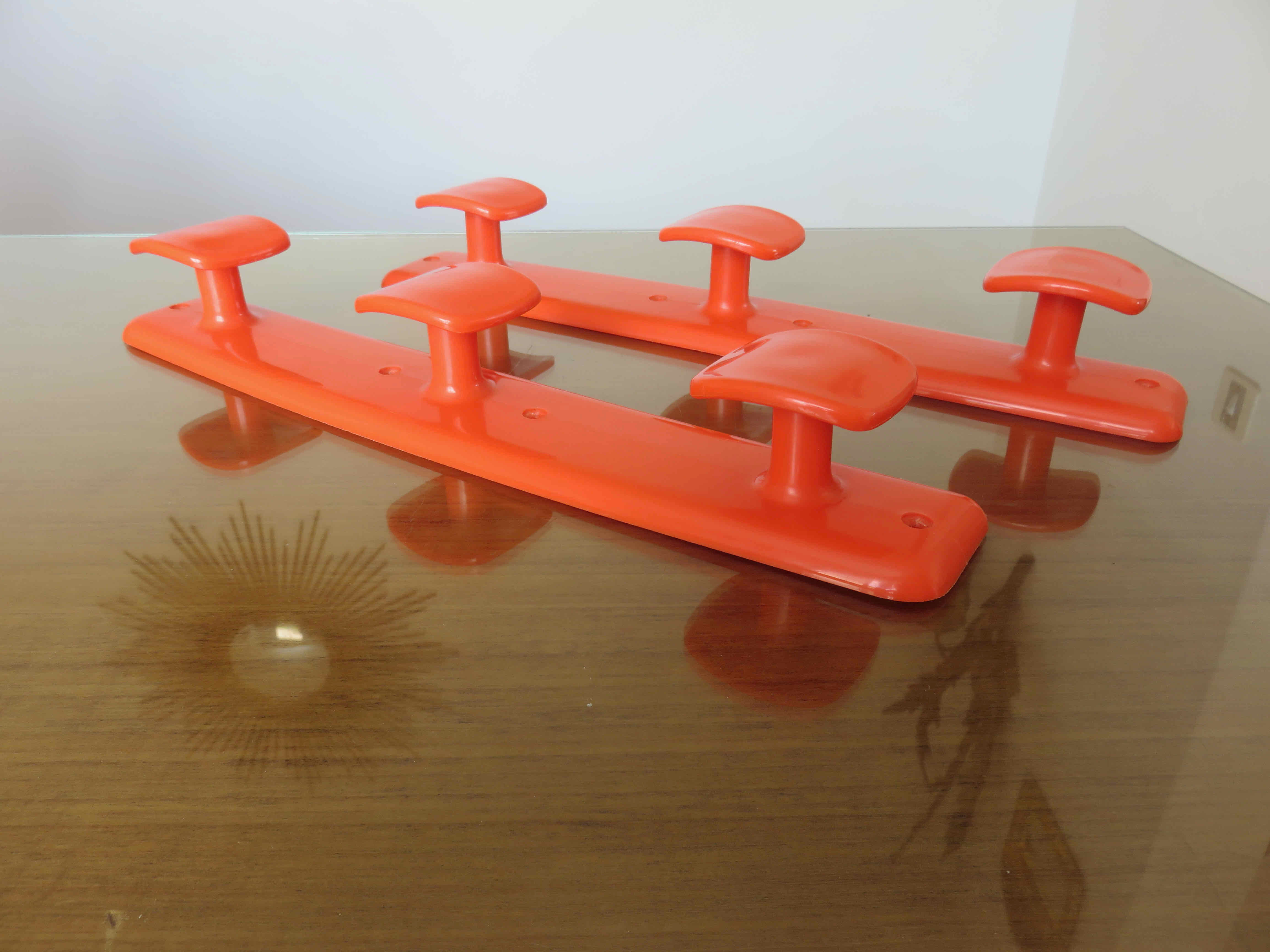 Orange plastic wall coat rack "syla" france 1970