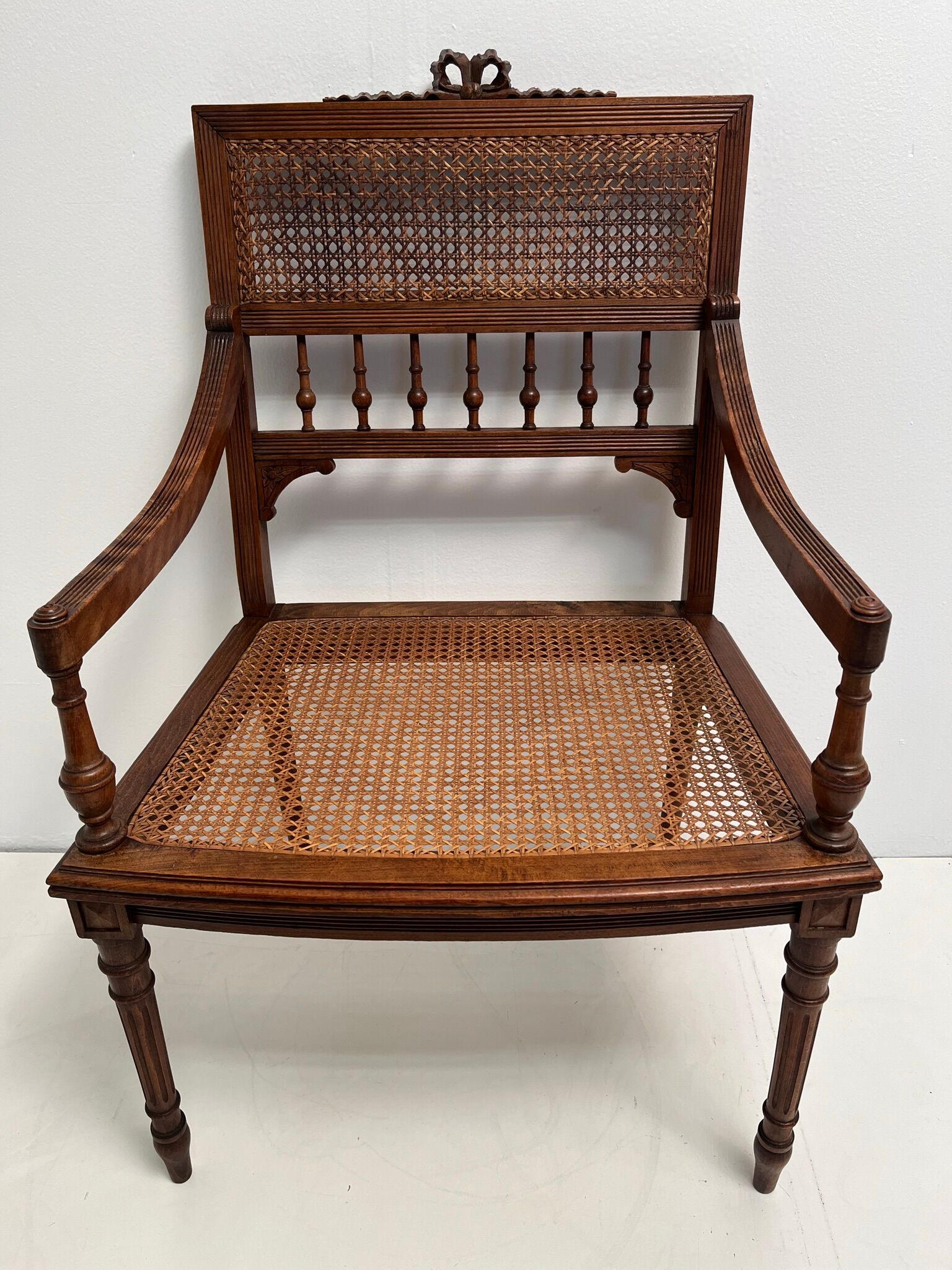 Paire de fauteuils cannés - Époque Louis XVI