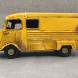 Model reproduction car citroën type h metal tin