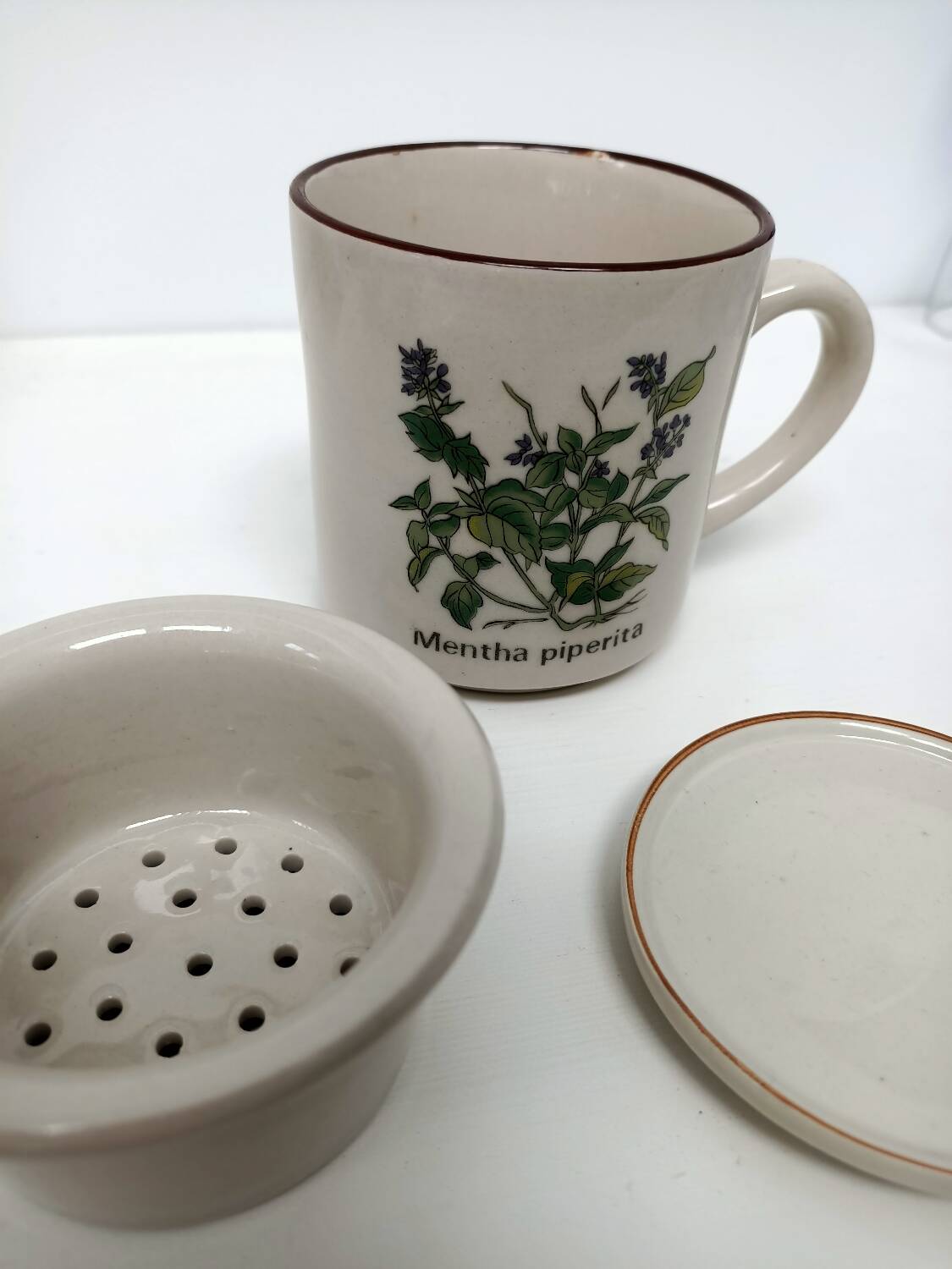 Peppermint herbal tea maker