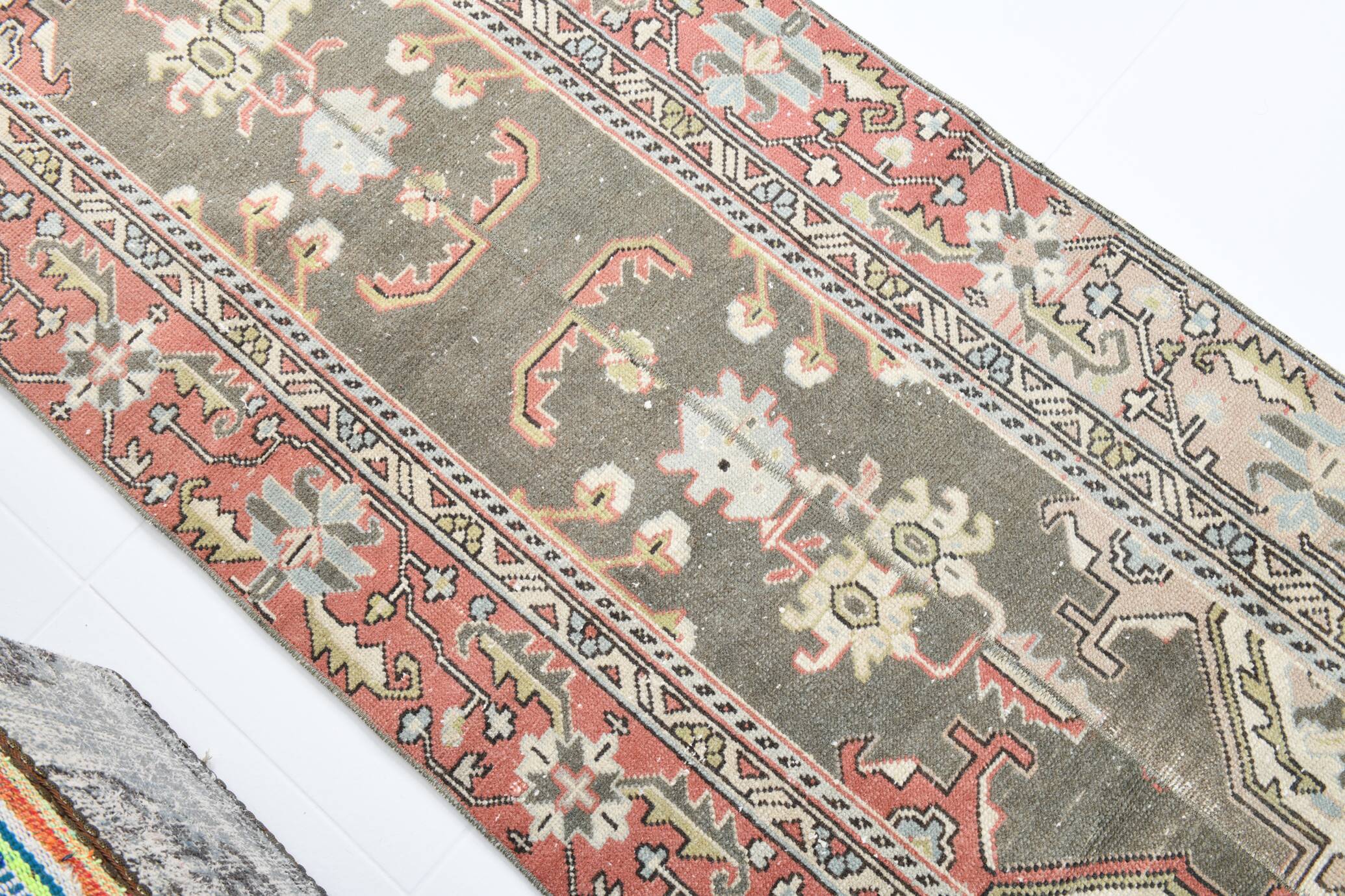 3x10 Shades Of Green Persian Runner Rug, 81x319Cm